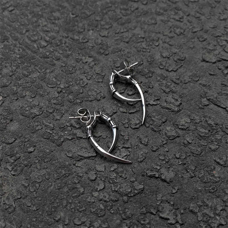 Dark Punk Claw Earrings