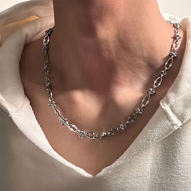 Titanium Steel Knotted Thorn Necklace