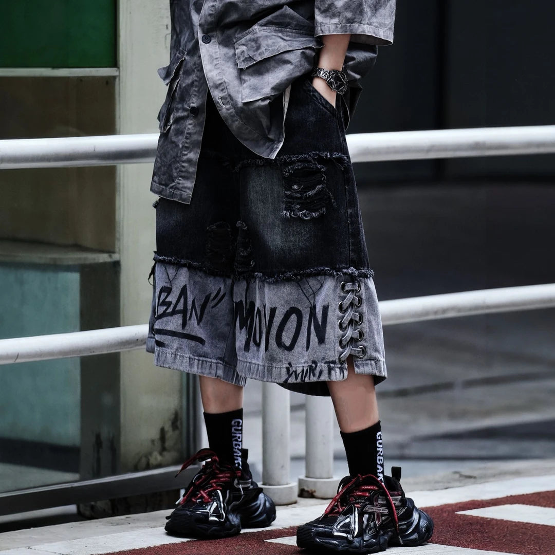 Sanhoostudio Distressed Sleeveless Graphic T-Shirt