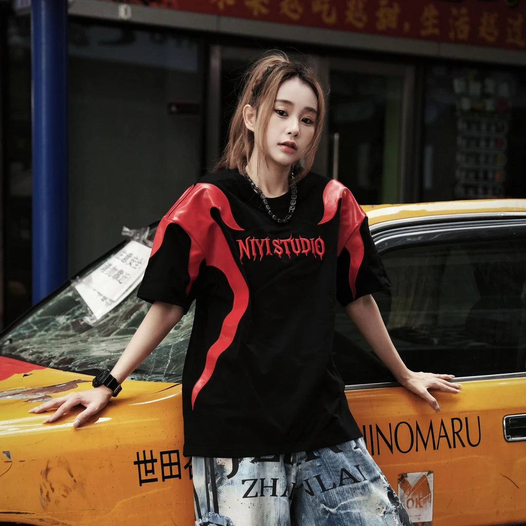 Sanhoostudio short sleeve T-shirt featuring deconstructed design and colorblock pattern for modern streetwear outfits.