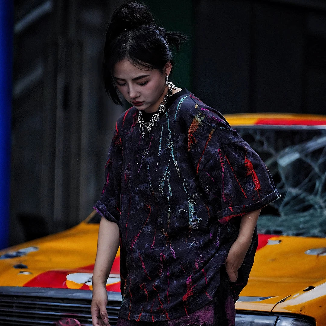 Sanhoostudio reversible short sleeve T-shirt featuring dual-side graphic print design and relaxed fit silhouette. Perfect for versatile streetwear styling with breathable fabric and everyday comfort.