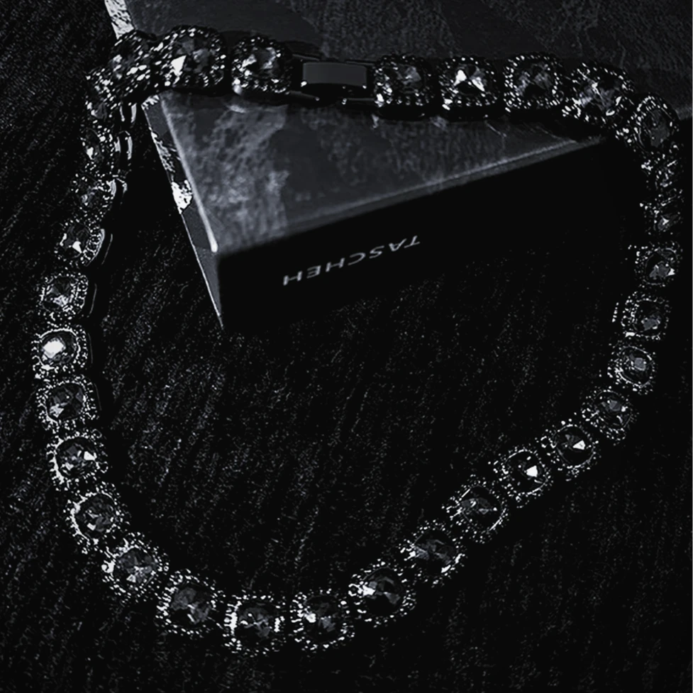 Sanhoostudio alloy necklace featuring crystal-inspired square pendant details and a sleek chain design. Crafted for effortless layering with streetwear outfits, offering lightweight comfort and a modern fashion-forward look for everyday styling.