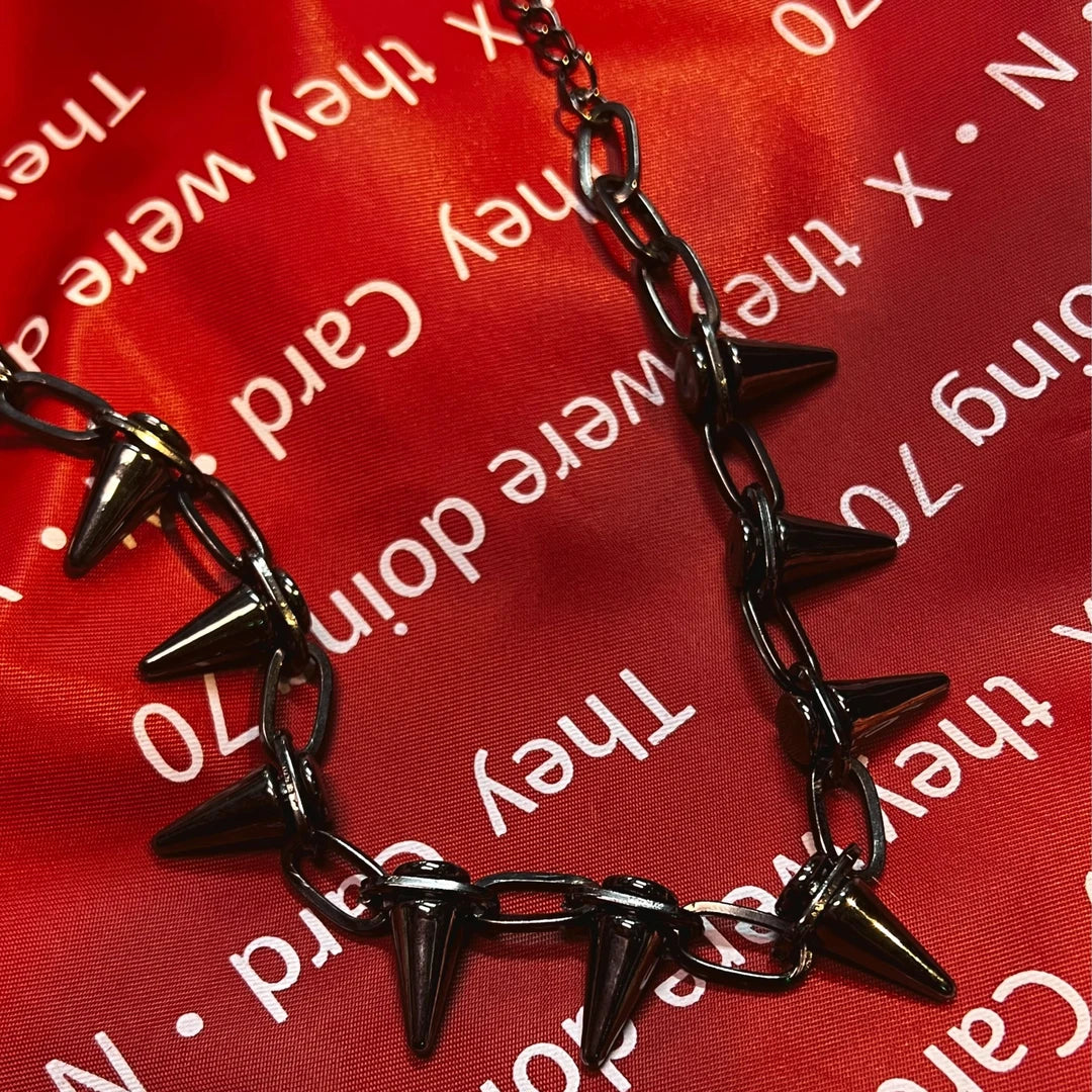 Sanhoostudio titanium steel necklace featuring a minimalist chain design with durable construction and versatile styling. Perfect for everyday layering with streetwear, casual, and modern fashion outfits.