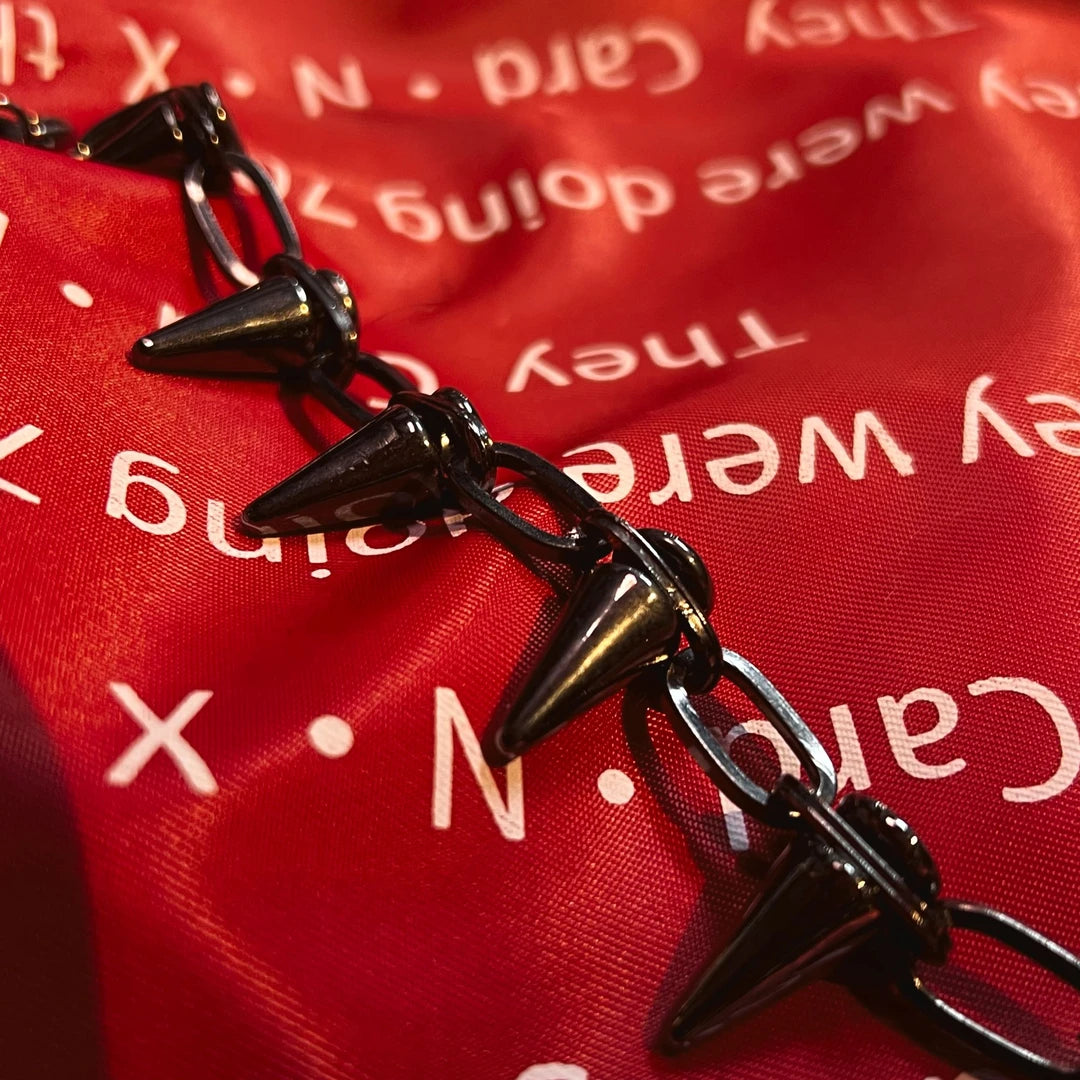 Sanhoostudio titanium steel necklace featuring a minimalist chain design with durable construction and versatile styling. Perfect for everyday layering with streetwear, casual, and modern fashion outfits.