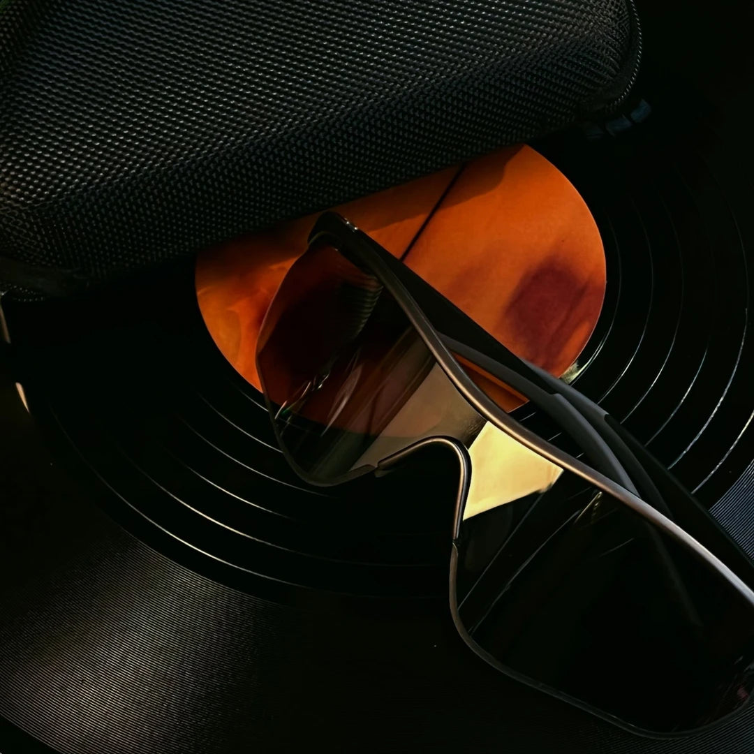 Sanhoostudio sunglasses featuring a futuristic cyber-inspired design with UV protection and lightweight construction. Perfect for outdoor activities, daily streetwear styling, cycling, and modern fashion looks.