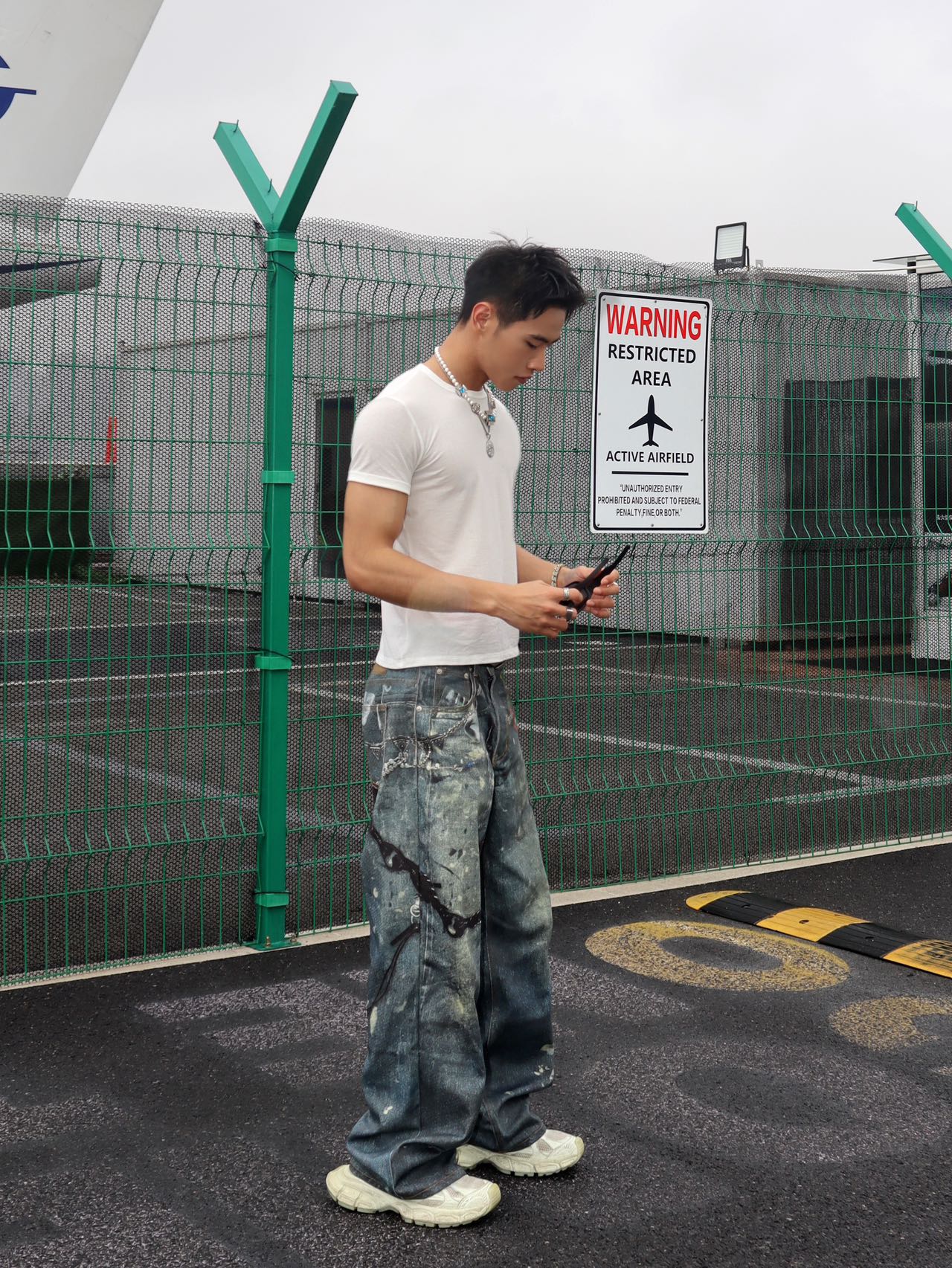 3D Digital Printed Ink-splashed Jeans