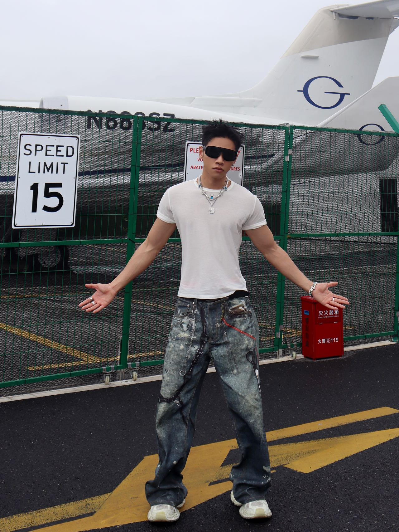 3D Digital Printed Ink-splashed Jeans