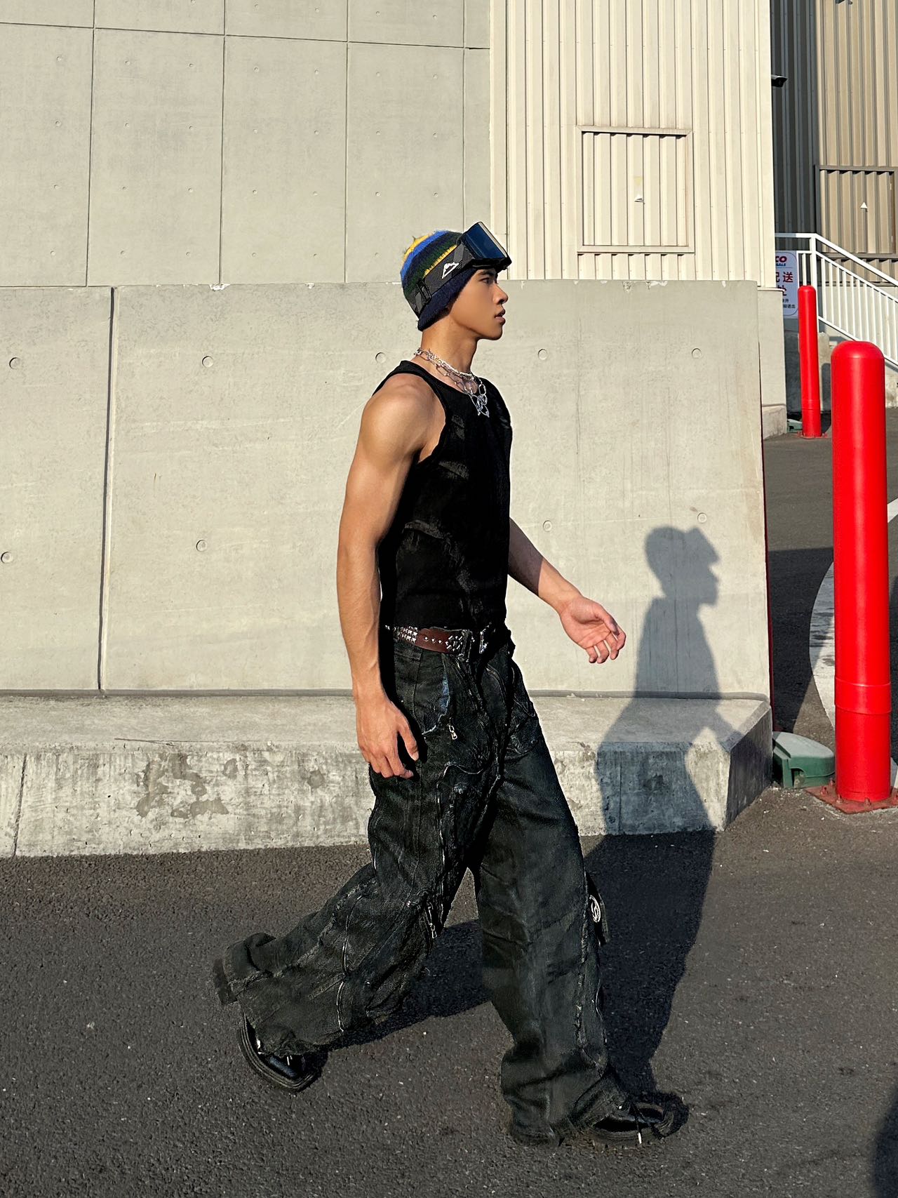 Spliced Distressed Raw Edge Clean-fit Straight Jeans