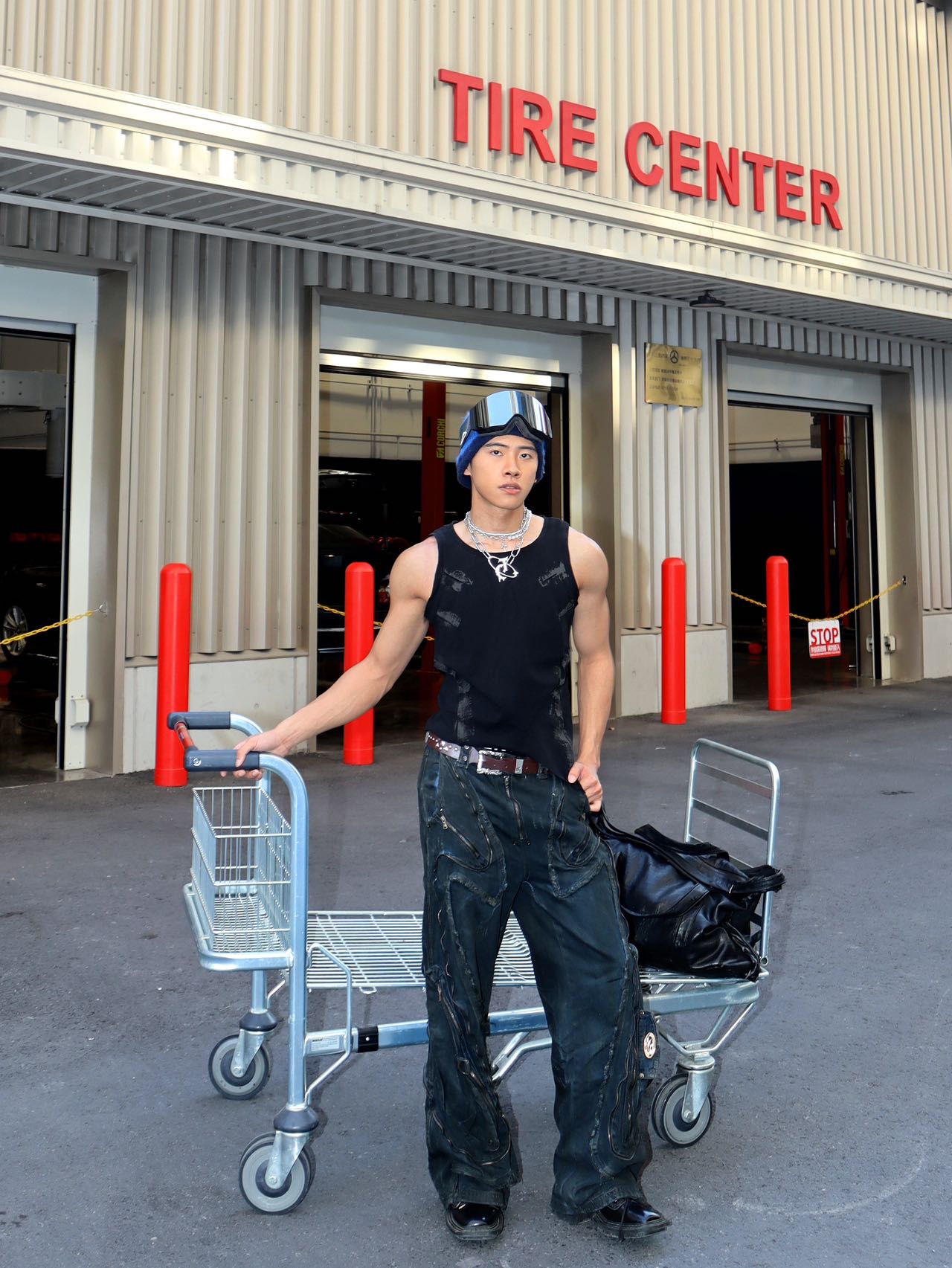 Spliced Distressed Raw Edge Clean-fit Straight Jeans