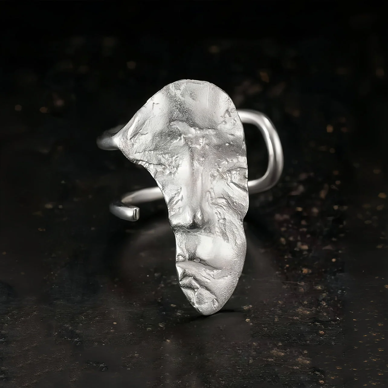Simple Vintage Mask Face Ring