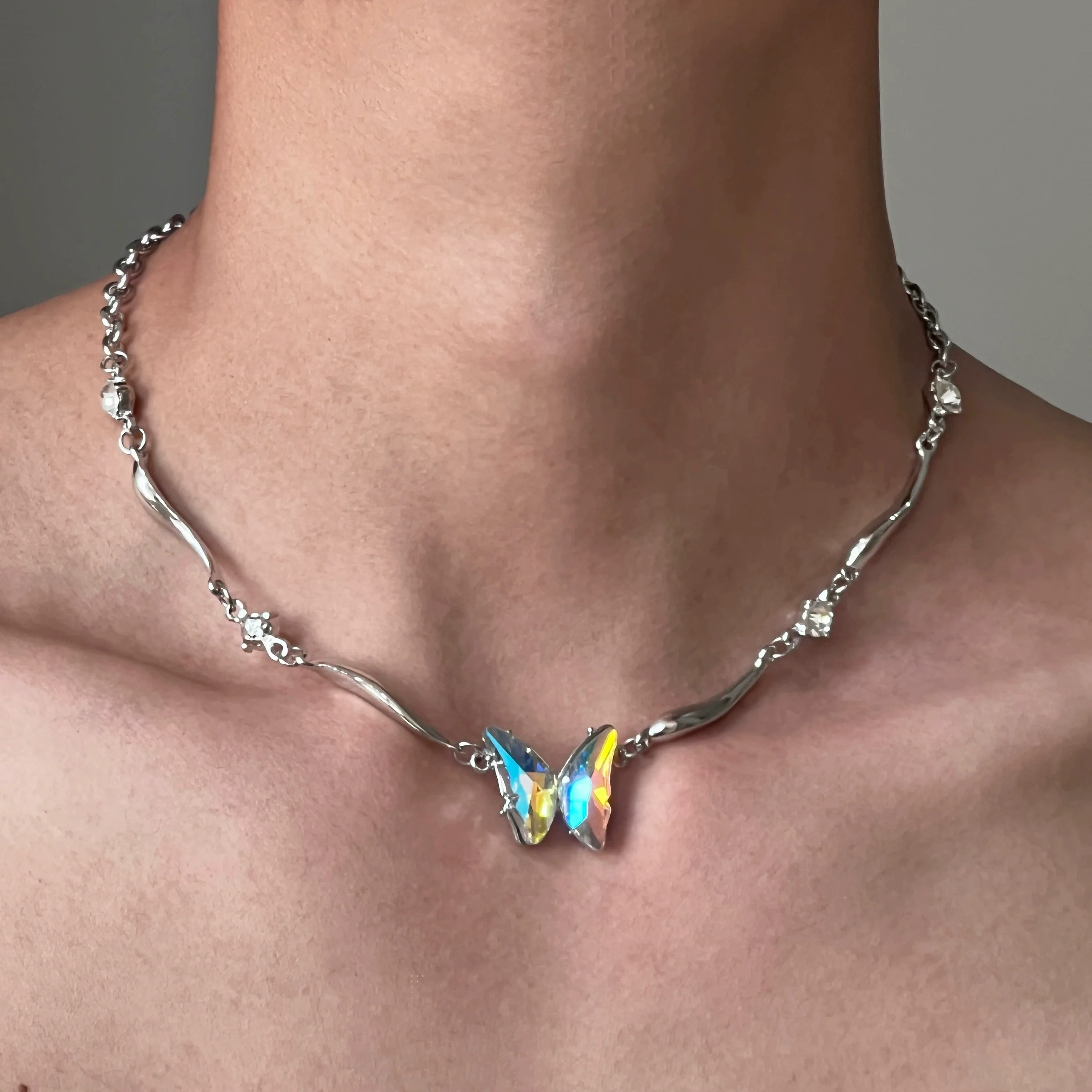 Gradient Butterfly Irregular Metal Necklace