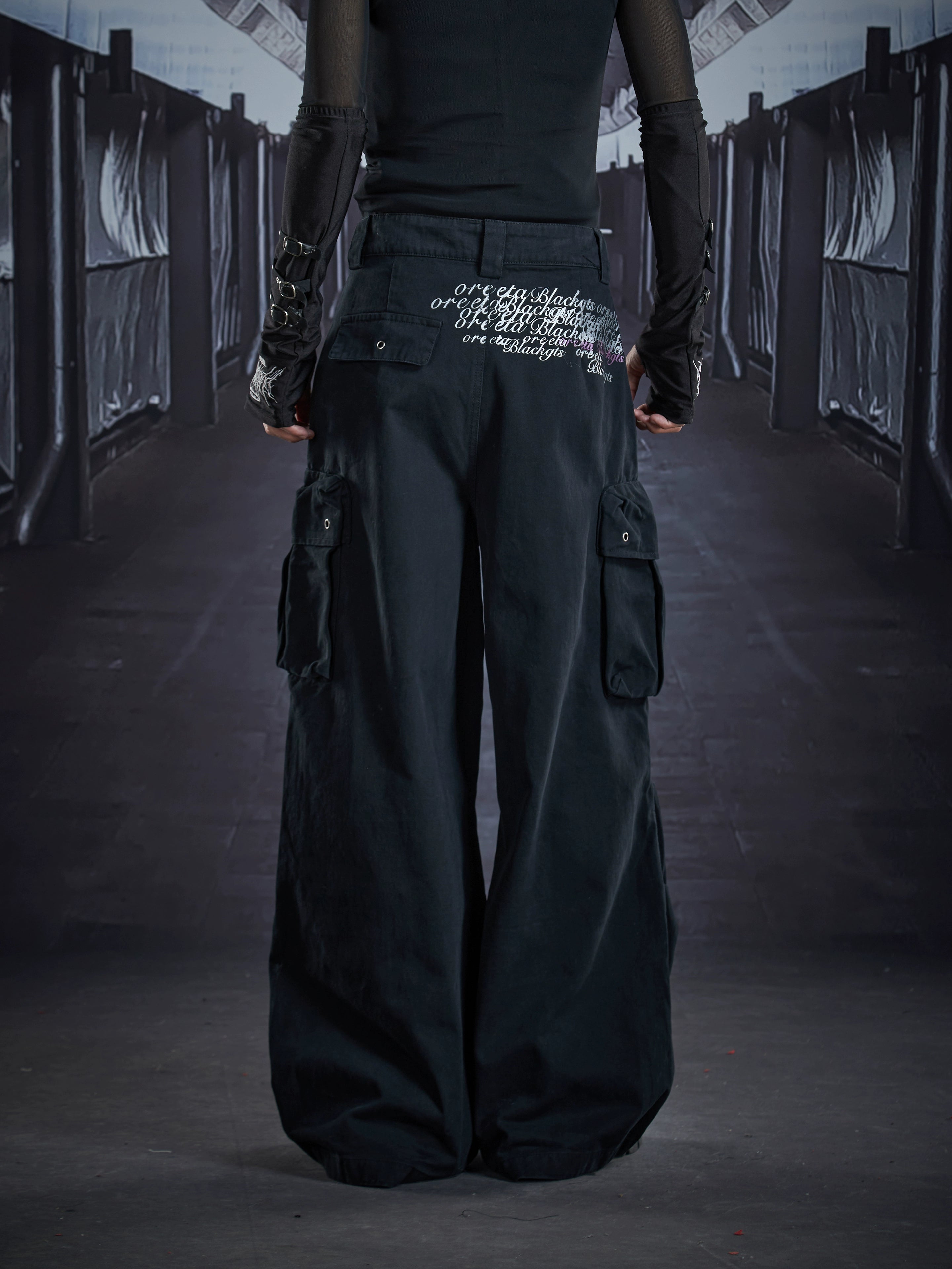 Urban Deconstructed Multi-Pocket Relaxed Cargo Trousers