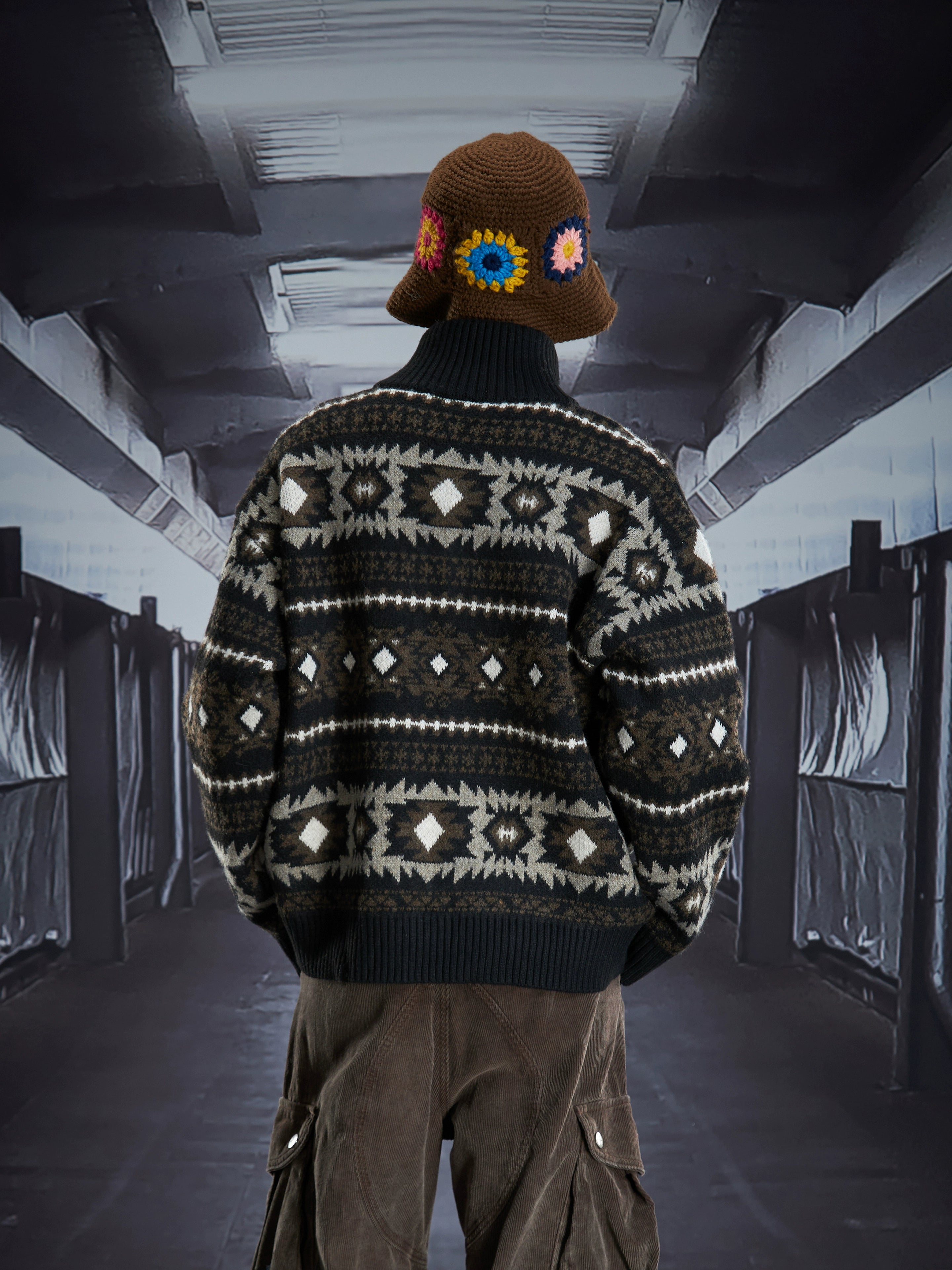 A relaxed stand-collar zip-up knit sweater offering soft warmth and a calm, effortless vibe. A cozy Sanhoostudio staple for autumn and winter.