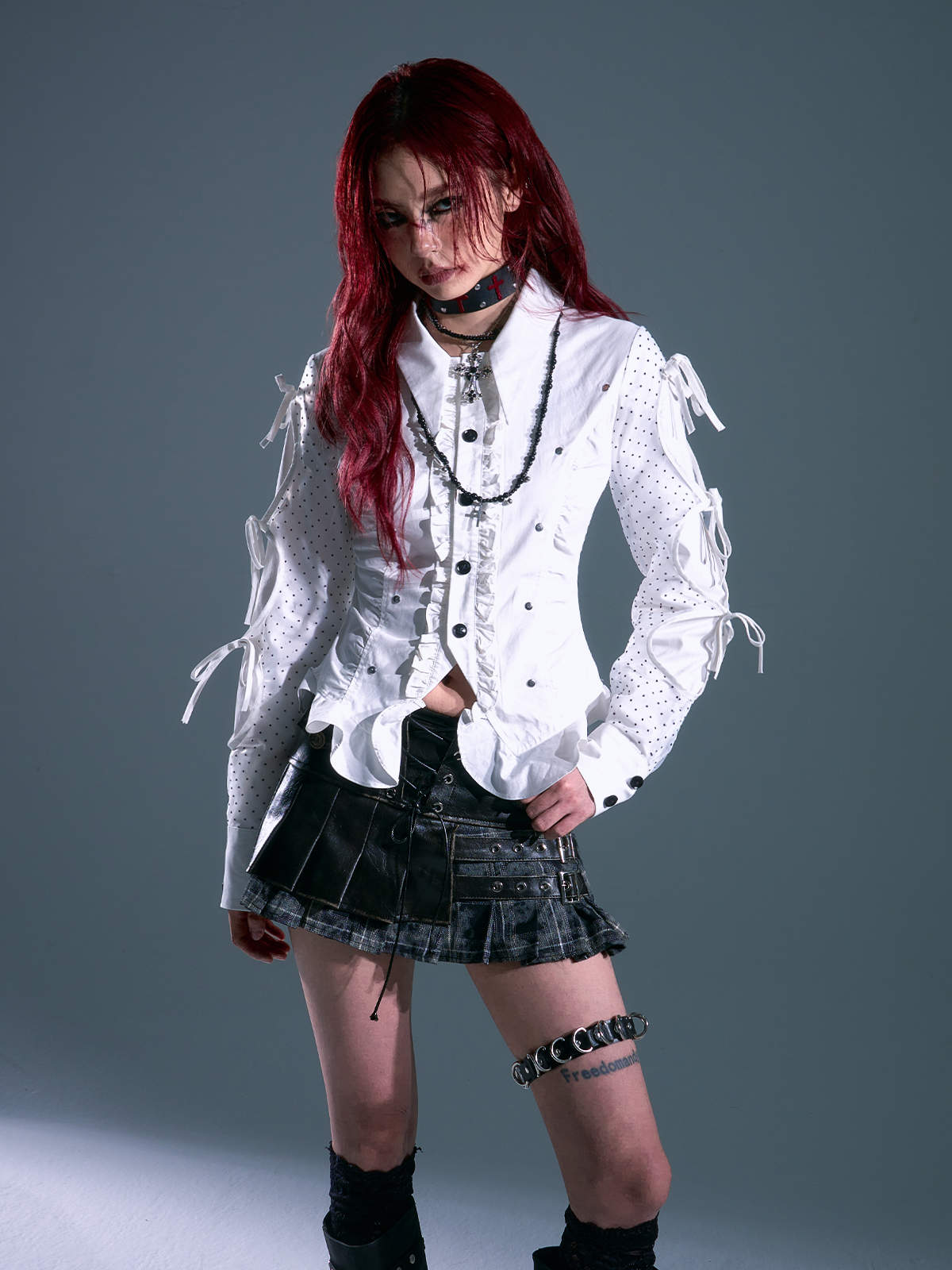 Sanhoostudio’s retro polka dot ruffled waist shirt features a slim fit, delicate tie details, and vintage-inspired elegance. Perfect for stylish streetwear and casual chic outfits.