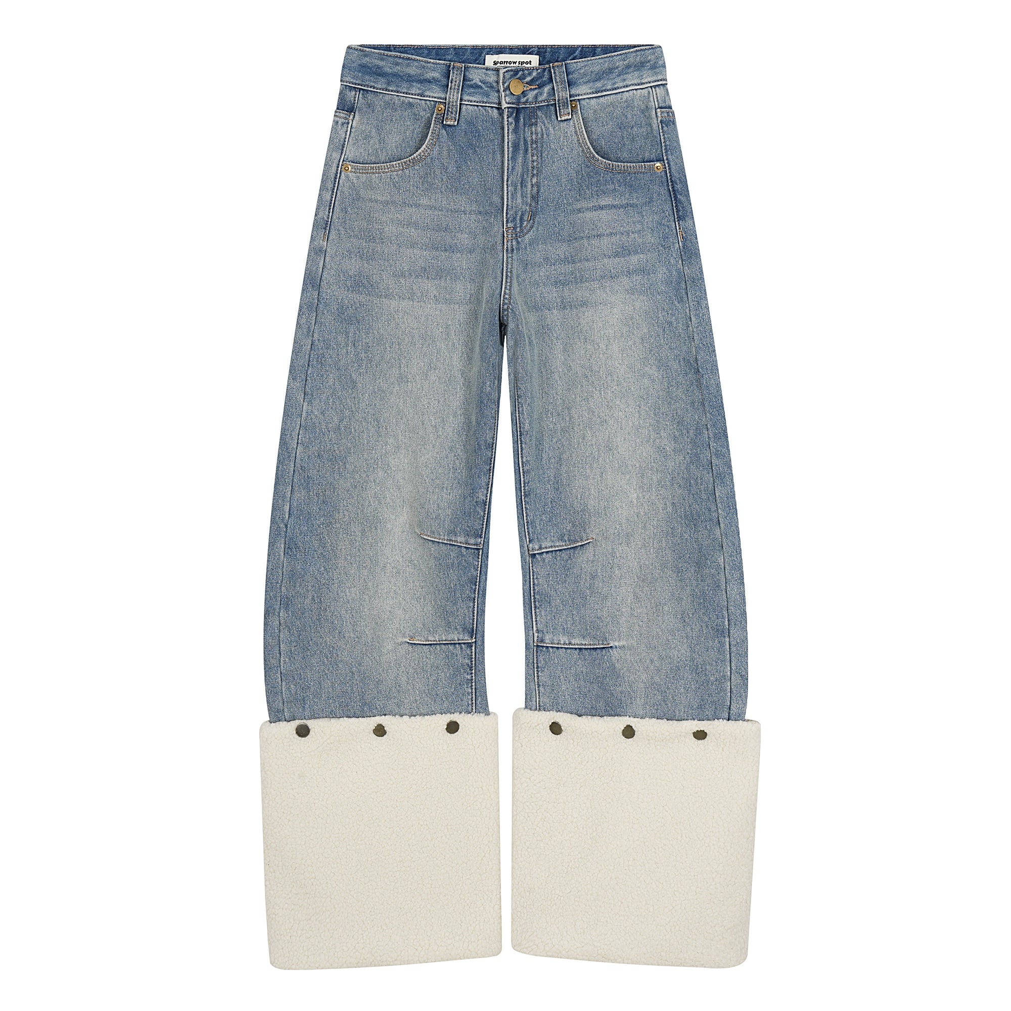 Sanhoostudio fleece-layered denim pants crafted with a curved cut and pressed pleat design. Featuring a straight-leg silhouette, detachable fleece leg panels, and winter-ready warmth for a bold American streetwear look.