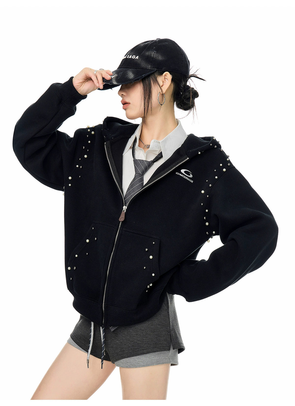 【25s Sep.】Vintage Pearl Detail Oversized Hoodie