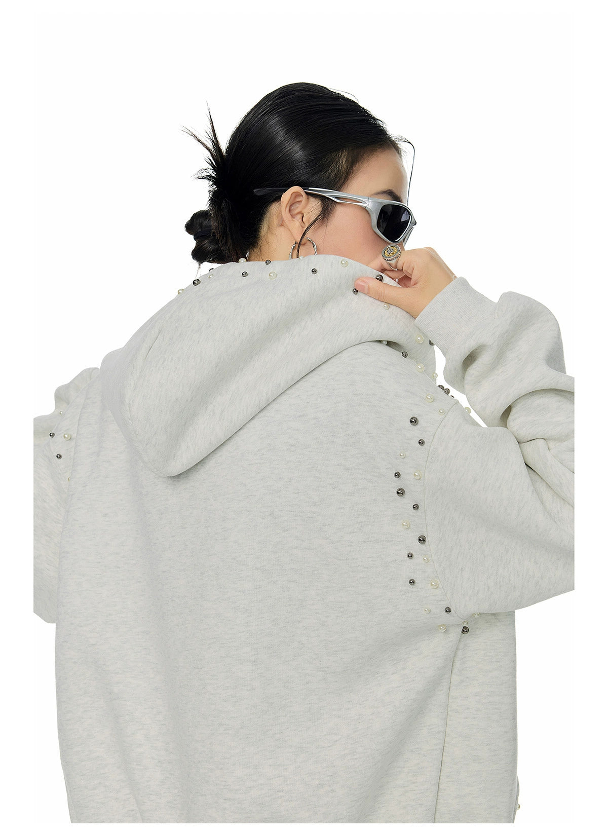 【25s Sep.】Vintage Pearl Detail Oversized Hoodie