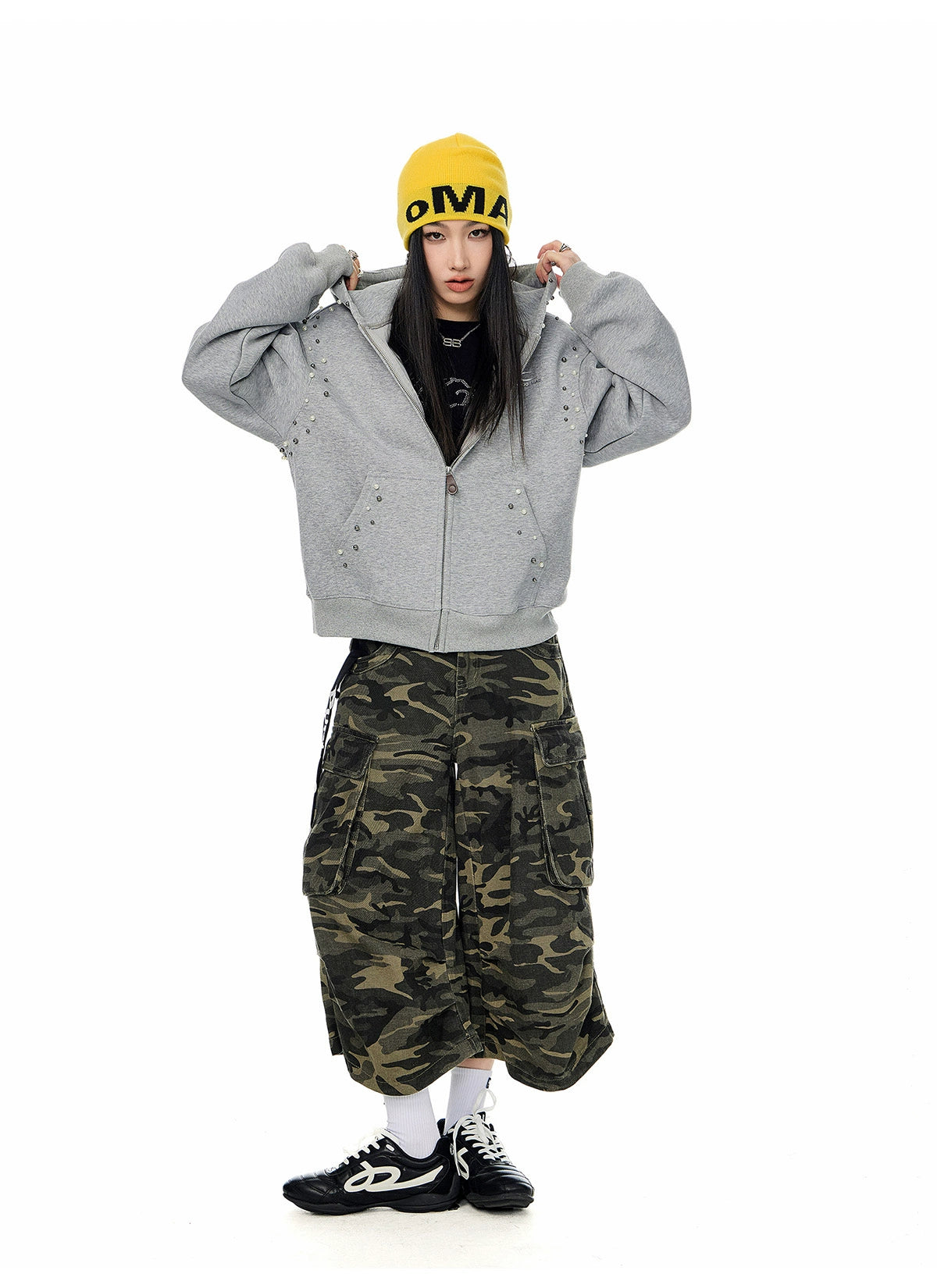 【25s Sep.】Vintage Pearl Detail Oversized Hoodie