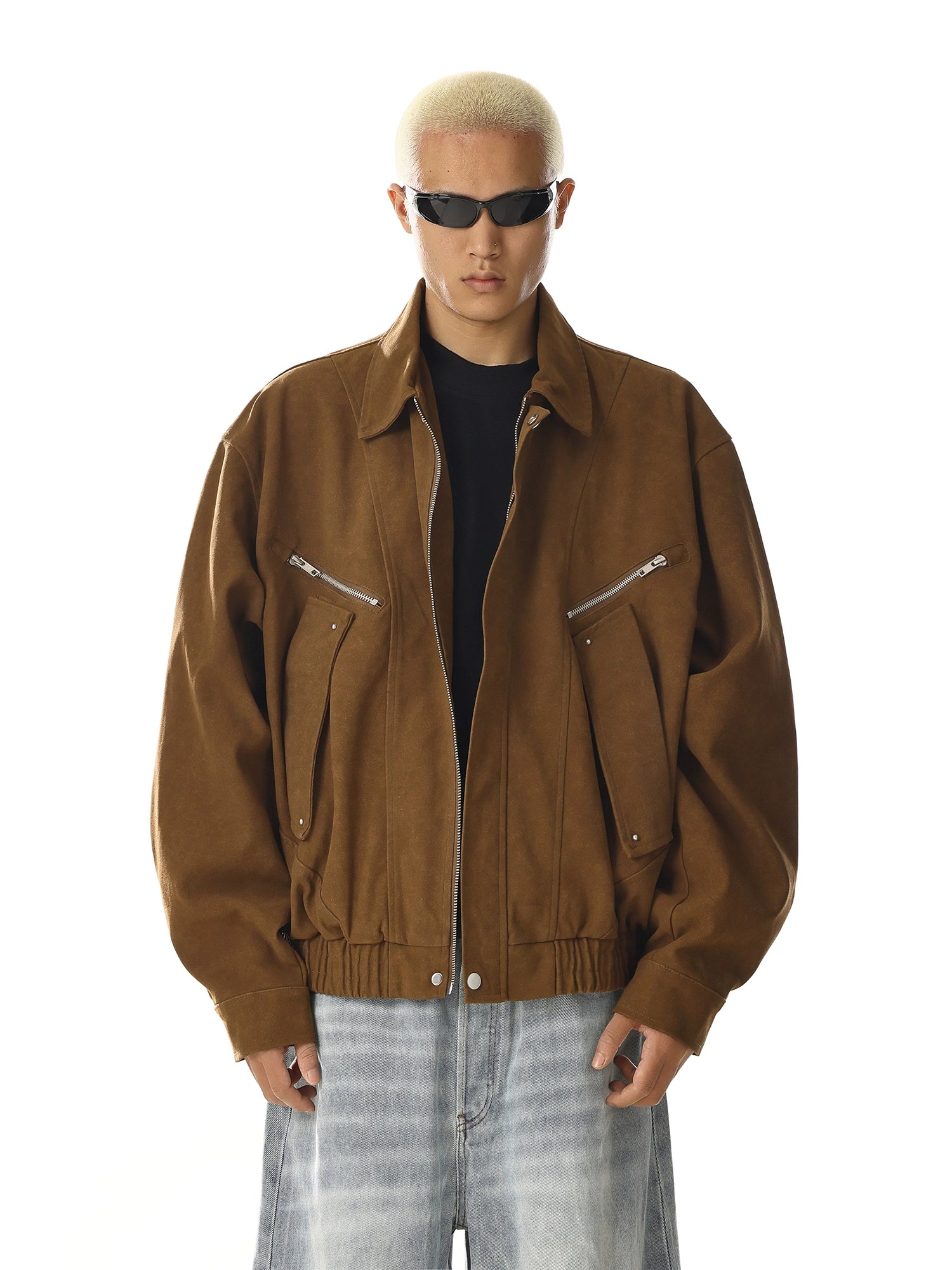 A vintage-inspired leather workwear jacket with multiple utility pockets and distressed detailing. Its oversized cut delivers both style and comfort for daily wear. Shop rugged leather outerwear at Sanhoostudio.