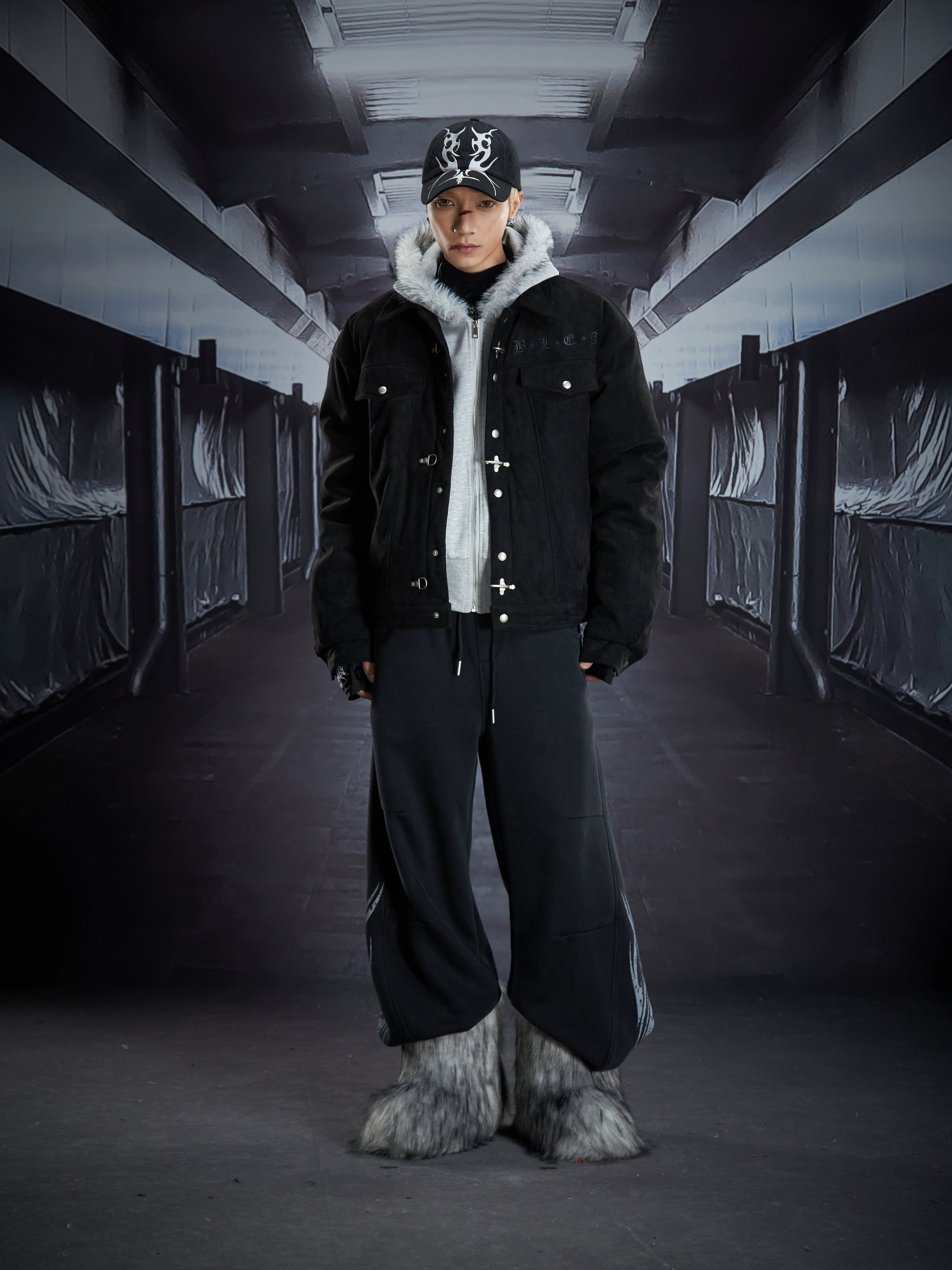 Embroidered Totem Cropped Flight-Buckle Puffer Jacket