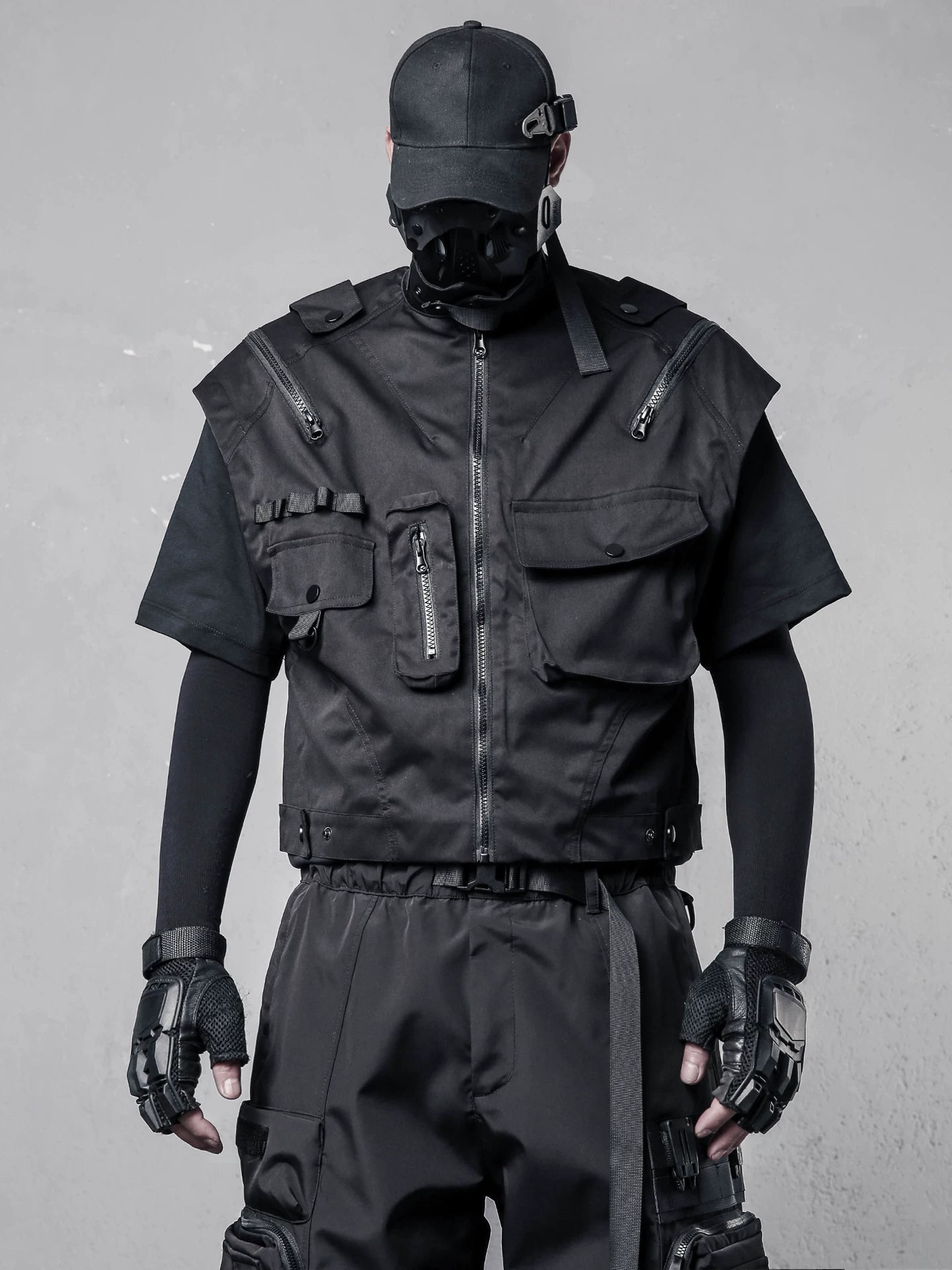Sanhoostudio Tactical Zip-Up Utility Vest