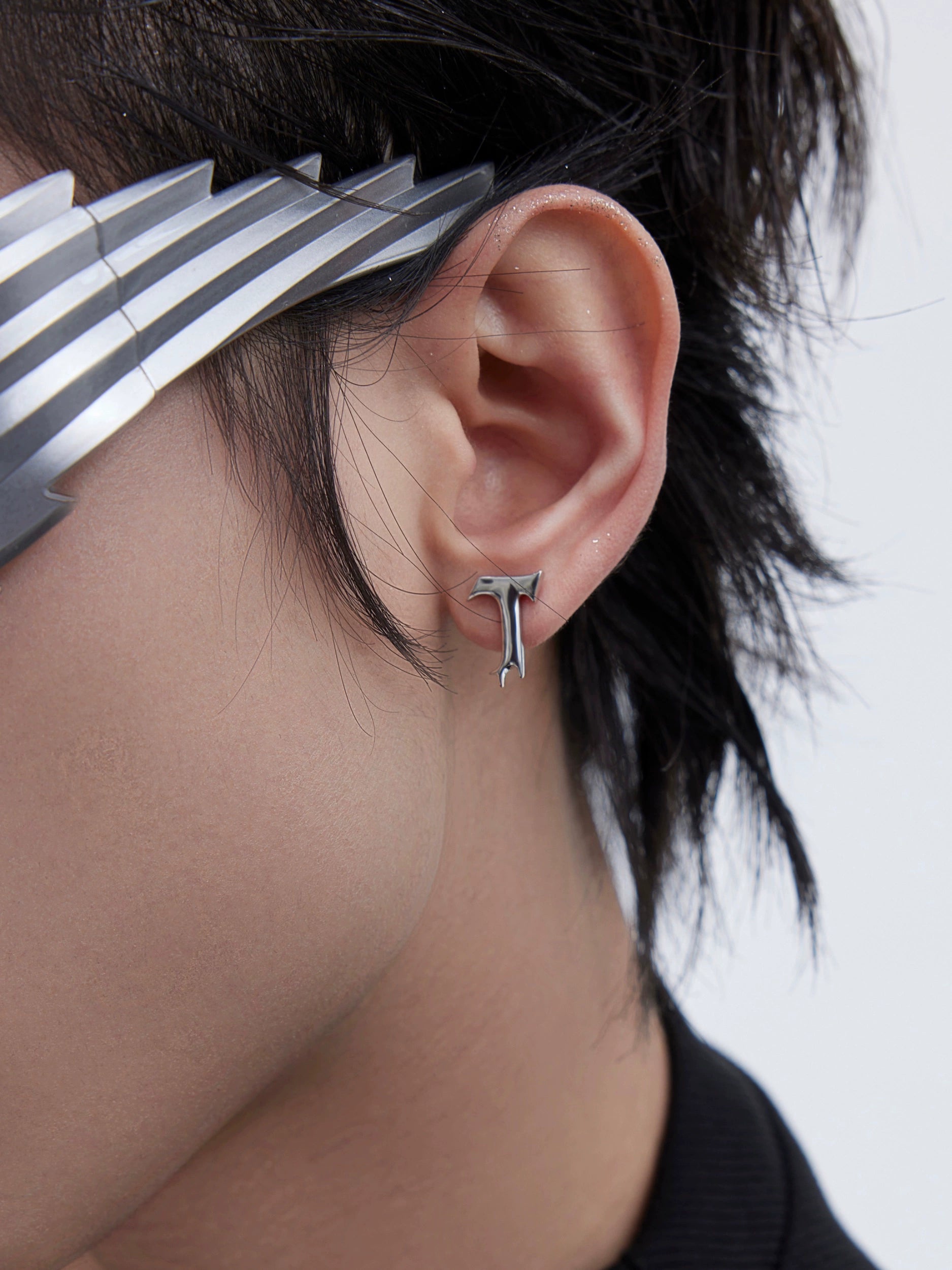 Lava T-Shaped Luxury Stud Earrings