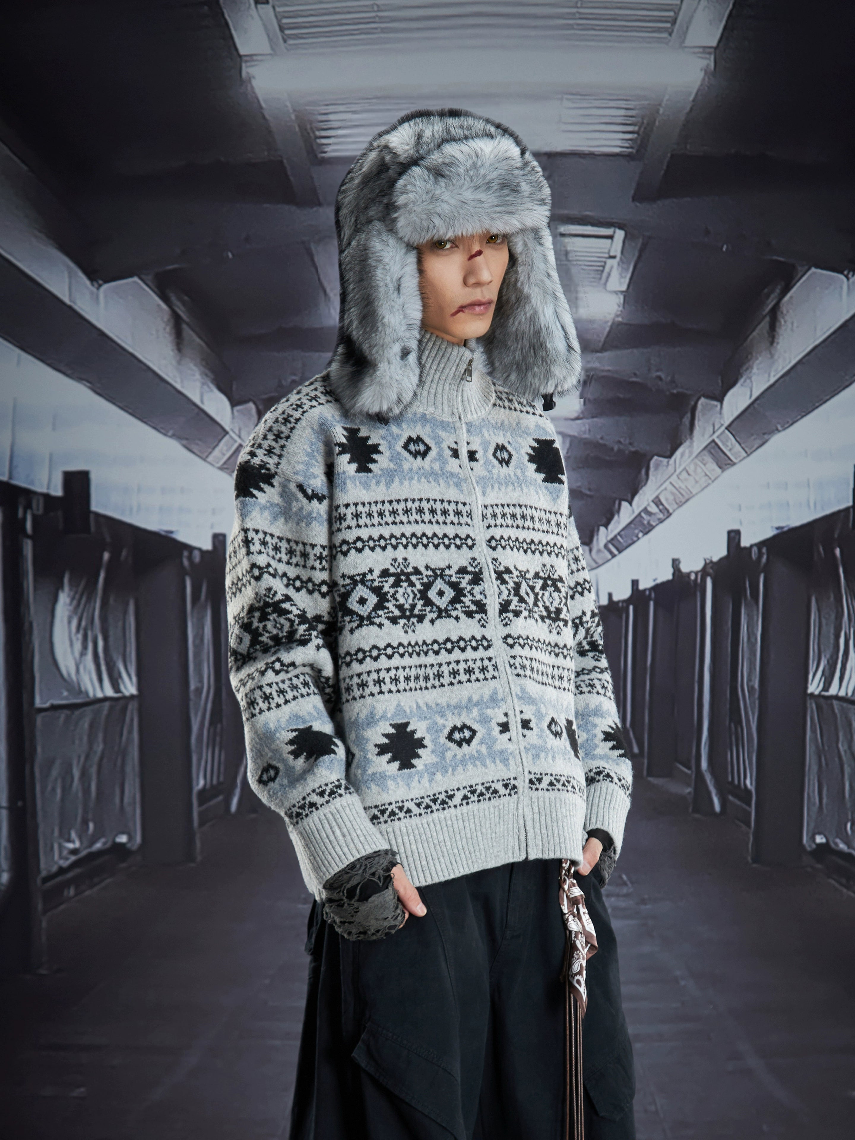 A relaxed stand-collar zip-up knit sweater offering soft warmth and a calm, effortless vibe. A cozy Sanhoostudio staple for autumn and winter.