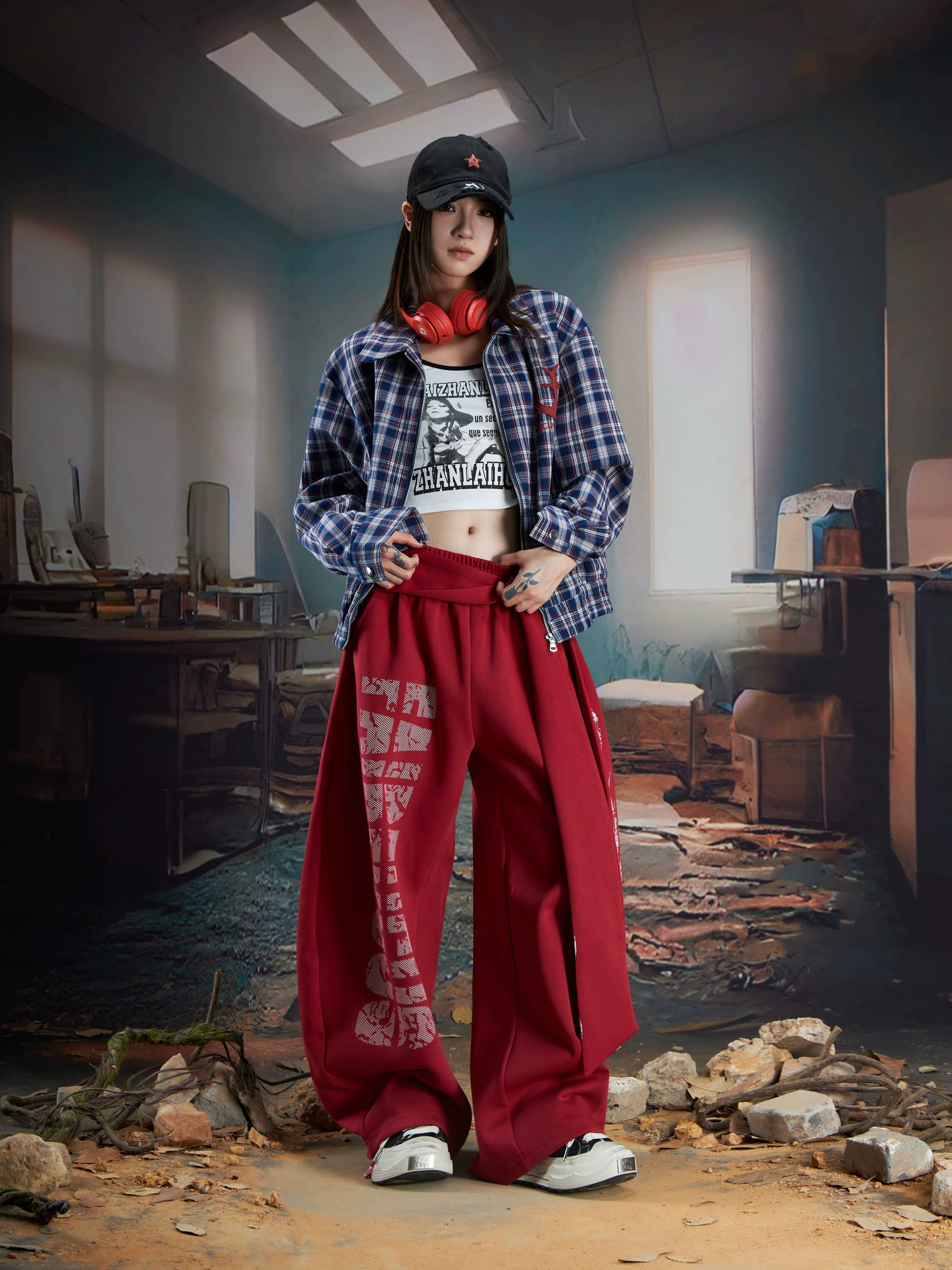 Y2K Totem Graphic Tie-Strap Blade Cut Sweatpants