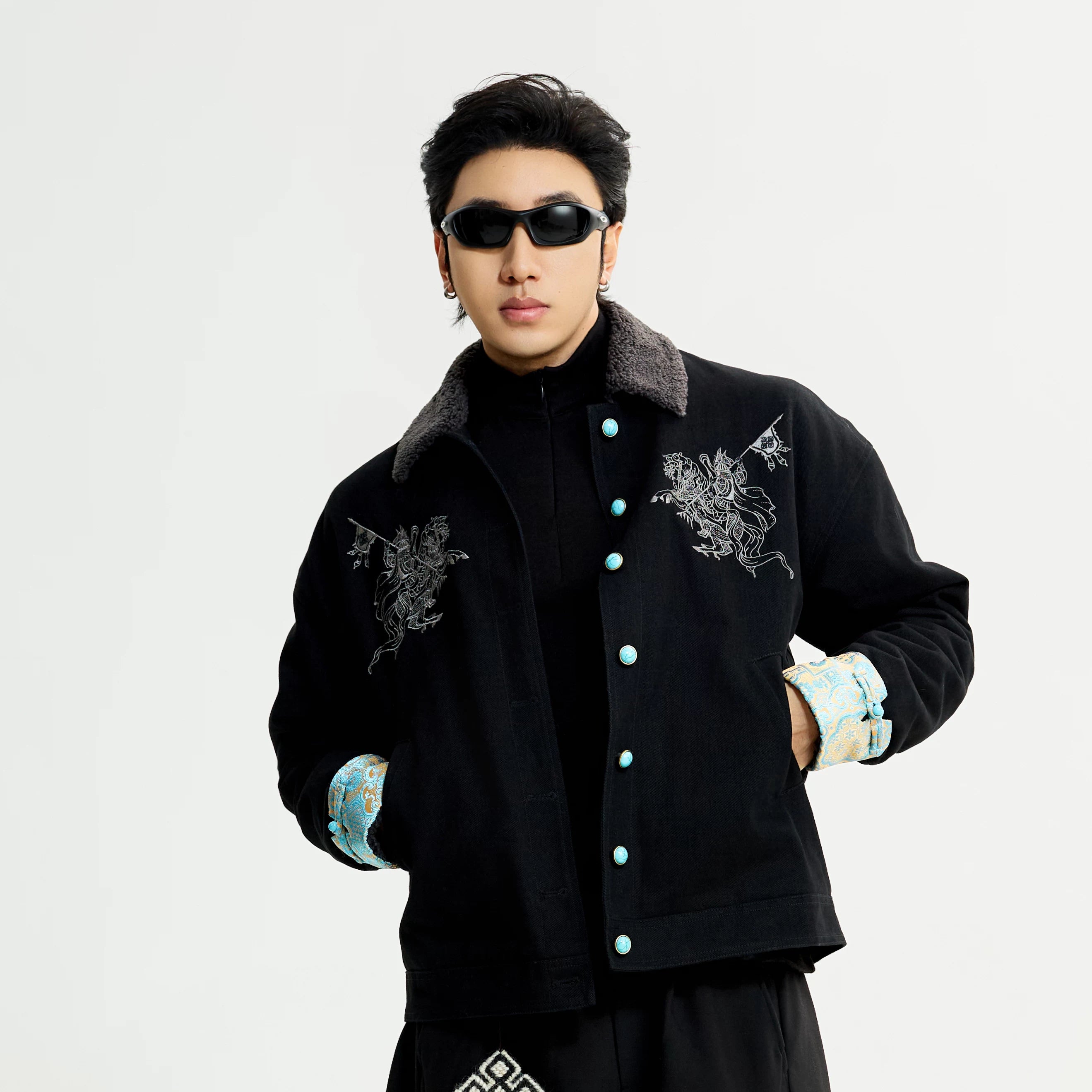 Sanhoostudio fleece-lined jacket designed for warmth and comfort. A unisex winter outerwear piece with relaxed streetwear style.