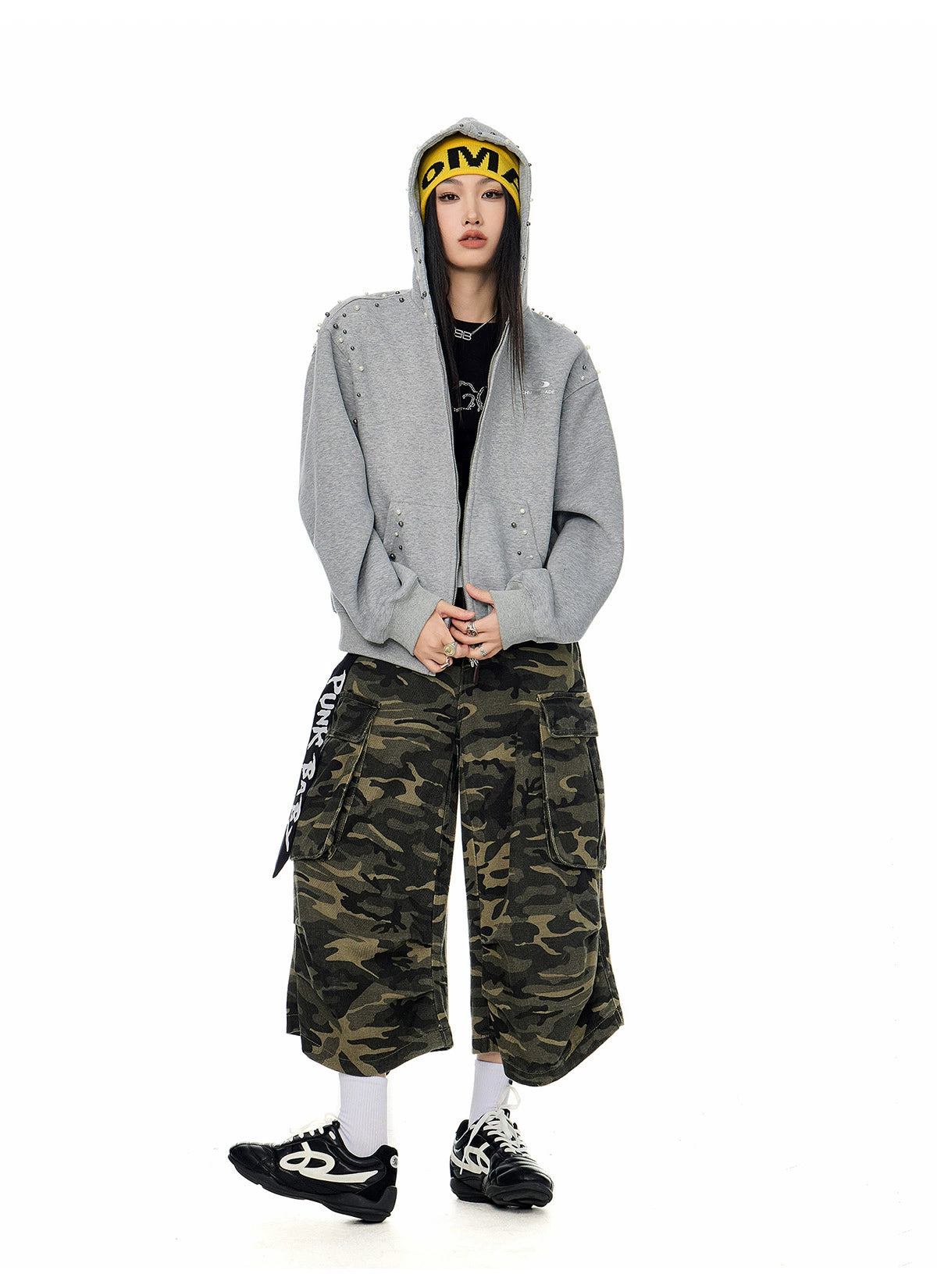 【25s Sep.】Vintage Pearl Detail Oversized Hoodie