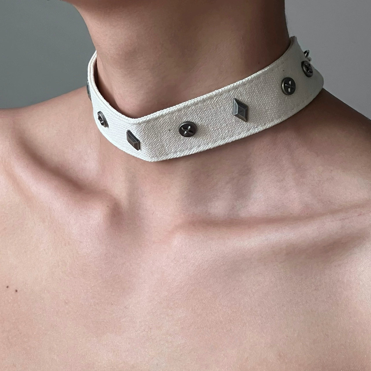 White Canvas Metal Choker Necklace