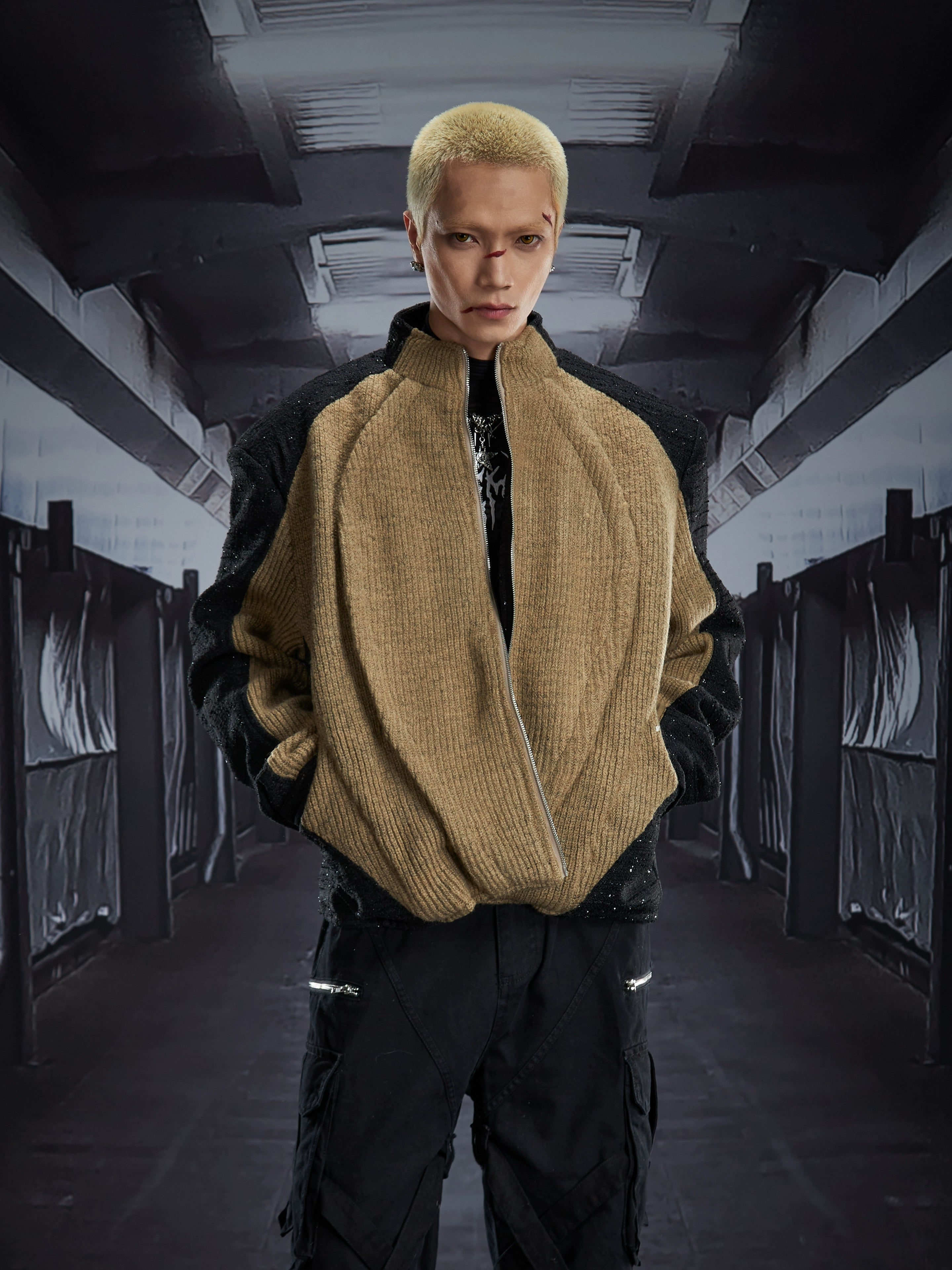 Star-Pattern Colorblock Deconstructed Puffer Jacket