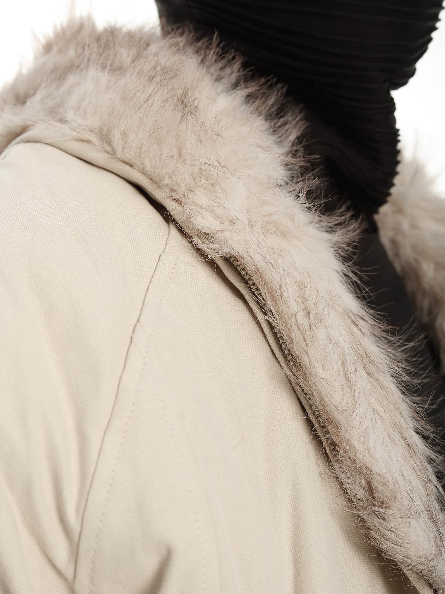 Fur-Collar Hooded Short Puffer Jacket