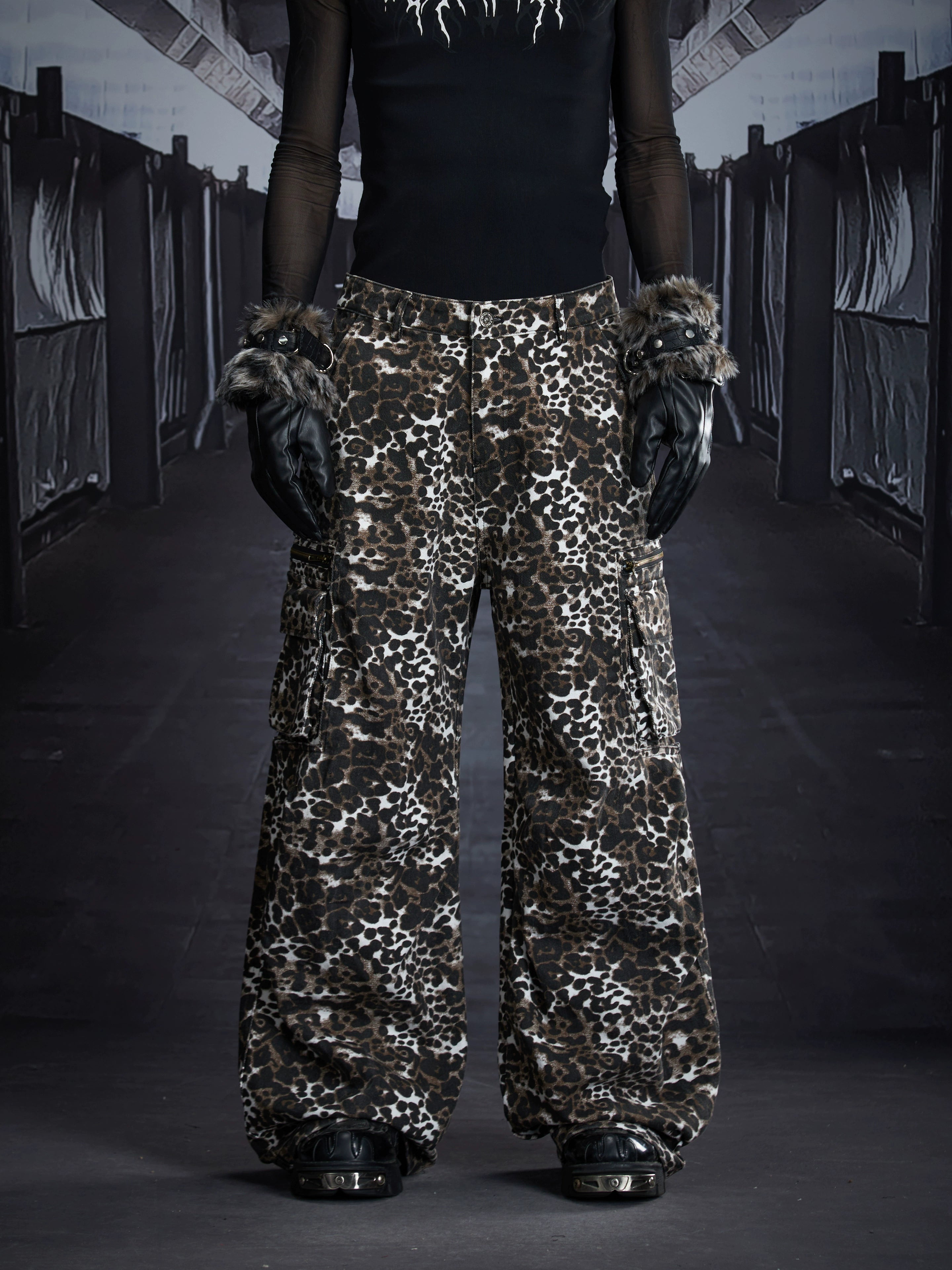 Dark punk-inspired straight cargo pants featuring pleated structure, oversized multi-pocket utility, and a bold leopard pattern. A statement unisex streetwear essential from Sanhoostudio.