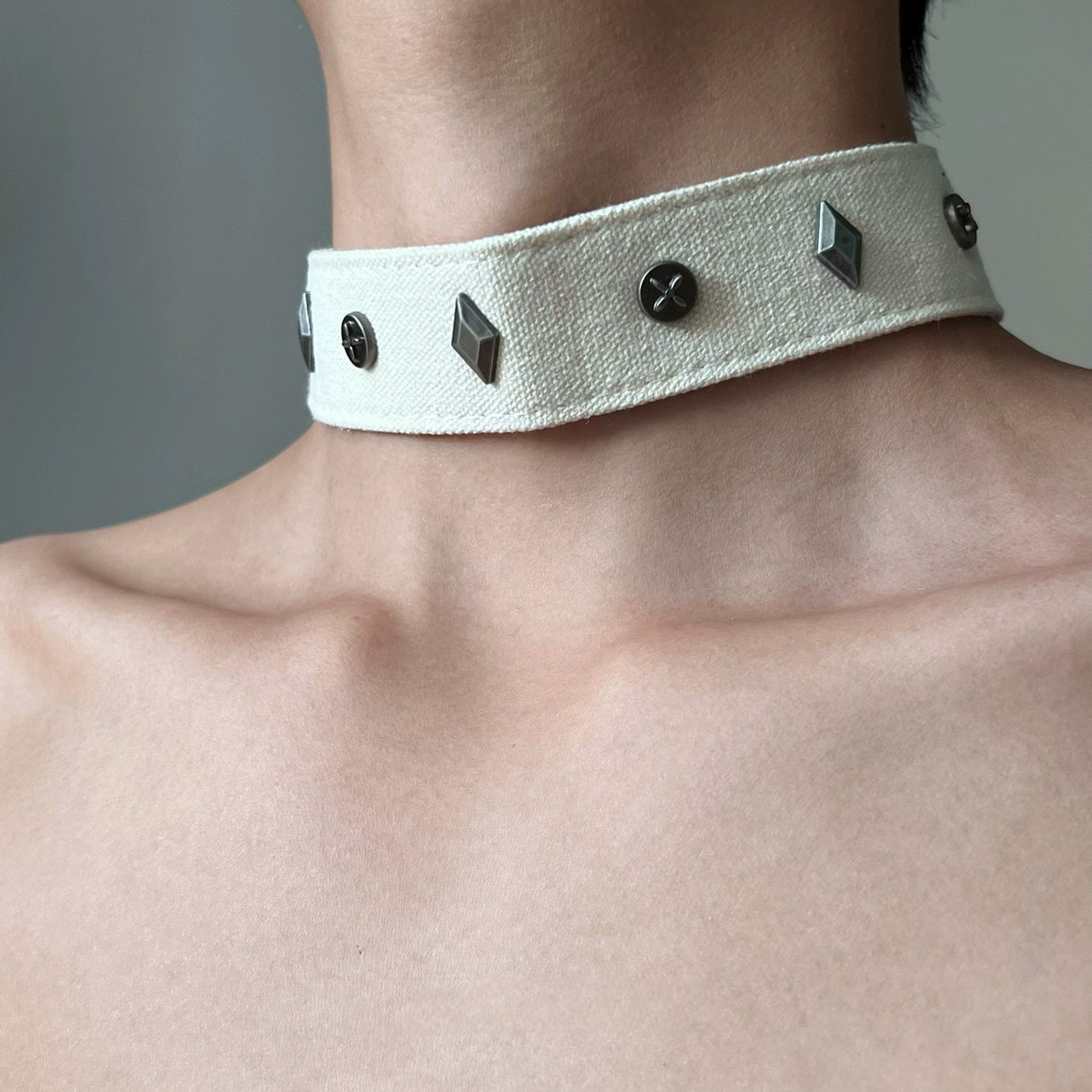 White Canvas Metal Choker Necklace