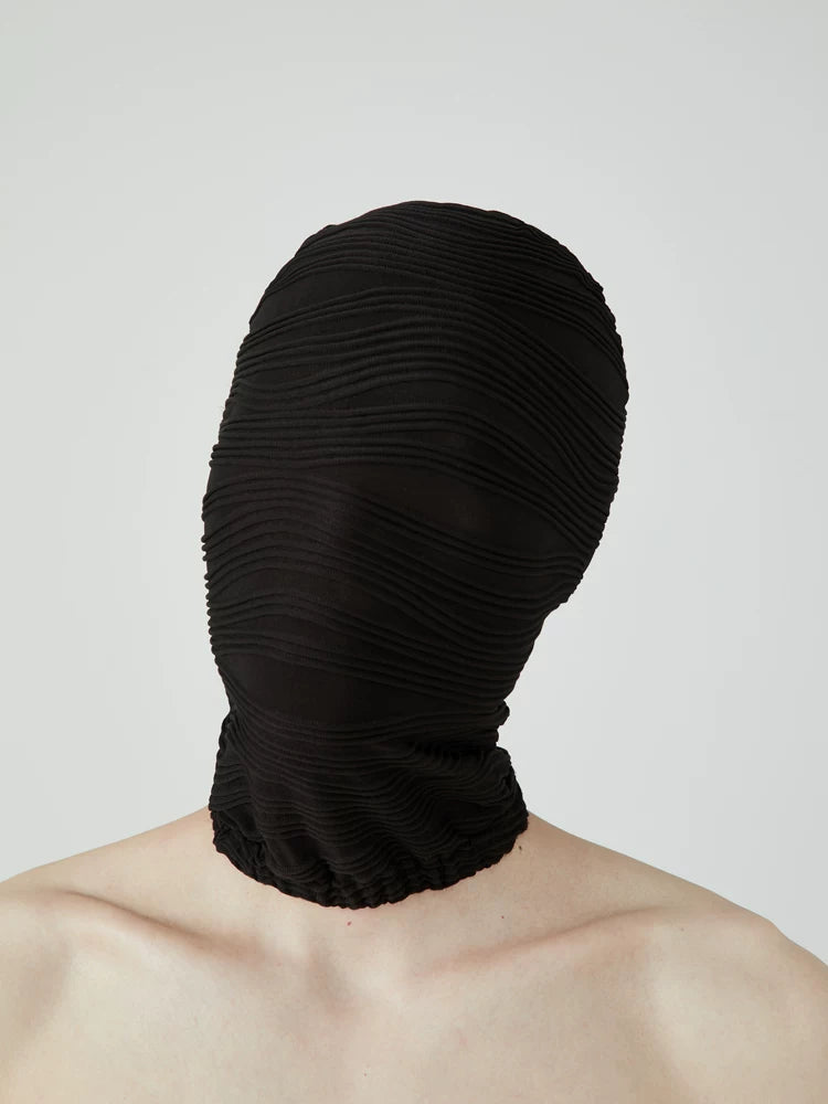 Sanhoostudio black and white zip-up hood mask designed for unisex streetwear styling. Featuring a full zip closure, foldable structure, and warm layered design for casual spring wear.