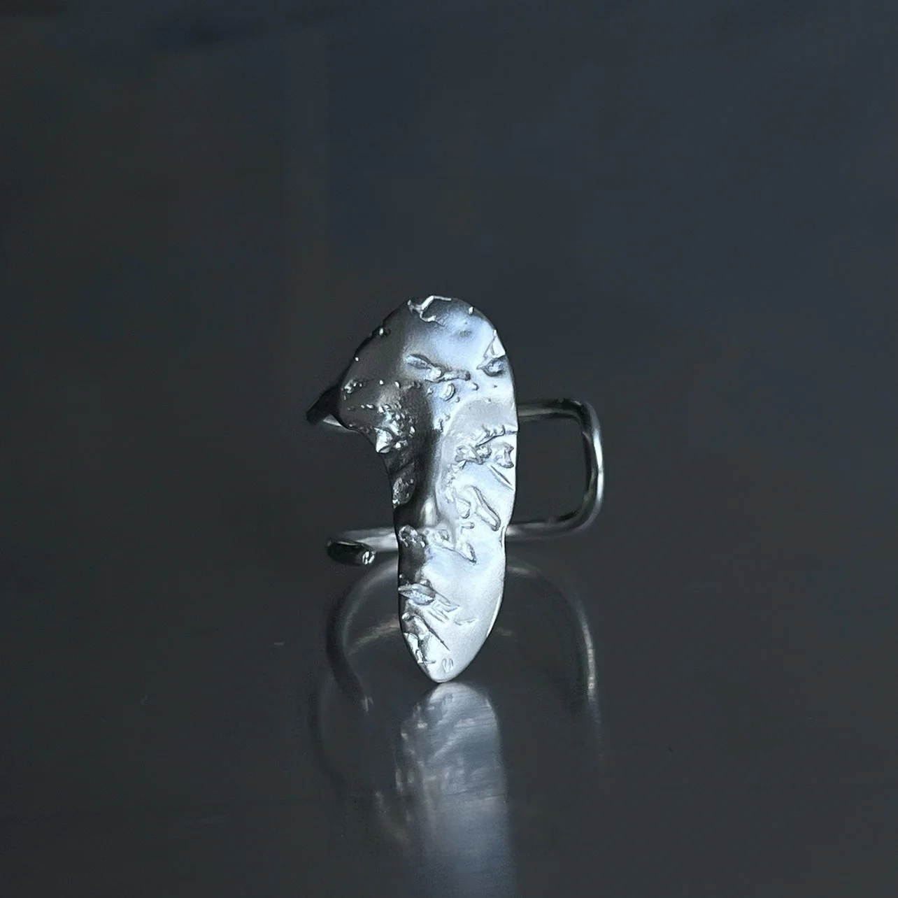Simple Vintage Mask Face Ring