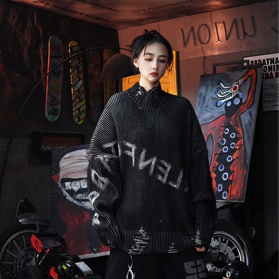 Graffiti Distressed High-Neck Street Knit Sweater