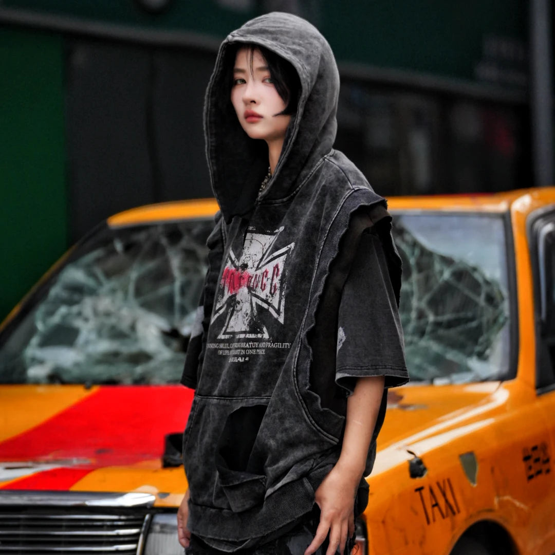 Sanhoostudio hooded T-shirt featuring all-over graffiti artwork, heavyweight fabric construction, and a relaxed oversized silhouette. Built for contemporary streetwear outfits with bold visual expression and everyday comfort.