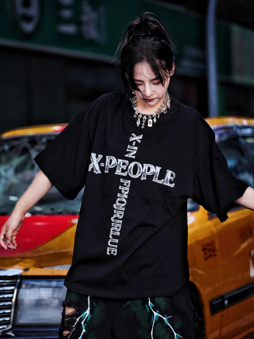 Sanhoostudio high-street short sleeve tee featuring a unique silver imprint and stitched detailing. Lightweight, breathable, and designed with a loose fit for ultimate hip-hop urban styling and all-day wearability.
