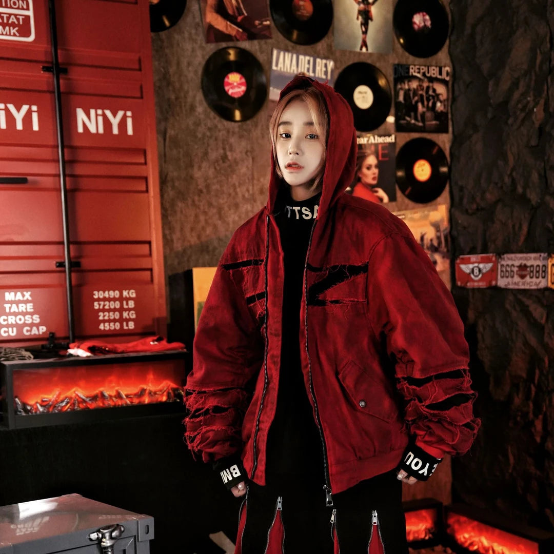 Sanhoostudio hooded padded jacket featuring heavyweight construction, lightweight insulation, and a relaxed oversized silhouette. Designed for American-inspired fall and winter streetwear styling with comfortable warmth, versatile layering, bold casual proportions, and everyday urban appeal.