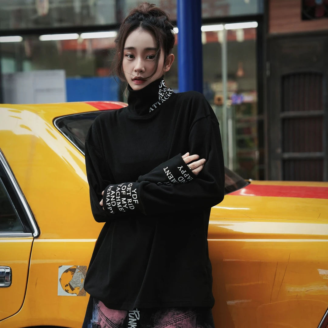 Sanhoostudio thermal long sleeve T-shirt featuring a protective high neckline, soft fleece fabric, and a relaxed oversized silhouette. Designed for comfortable fall and winter layering with gentle warmth, flexible everyday wear, versatile styling, and modern unisex streetwear appeal.