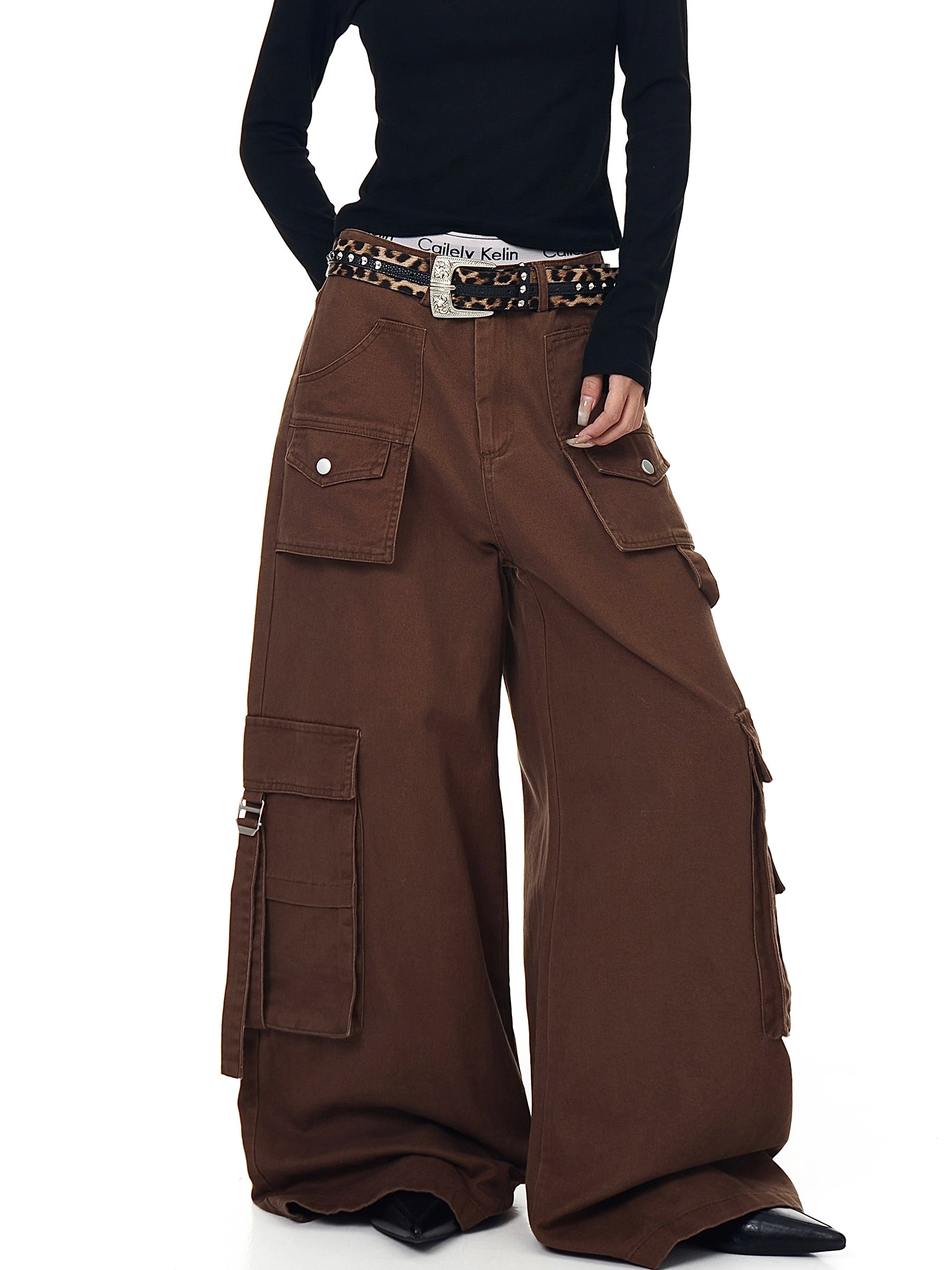 Heavy-Duty Brown Multi-Pocket Utility Pants