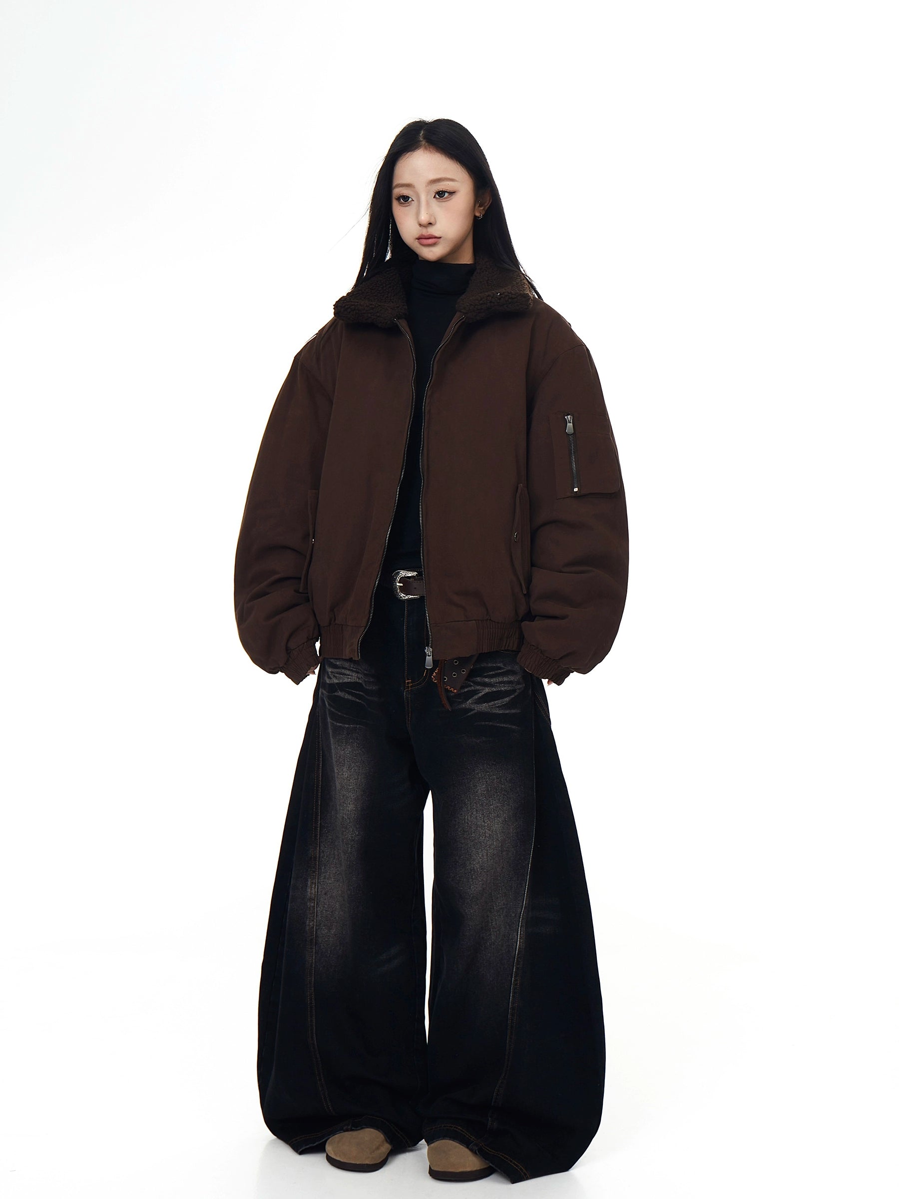 A cleanfit-style winter jacket with soft sherpa collar, coffee tone, and insulated warmth. Unisex minimalist design that pairs effortlessly with winter street looks. Sanhoostudio exclusive.