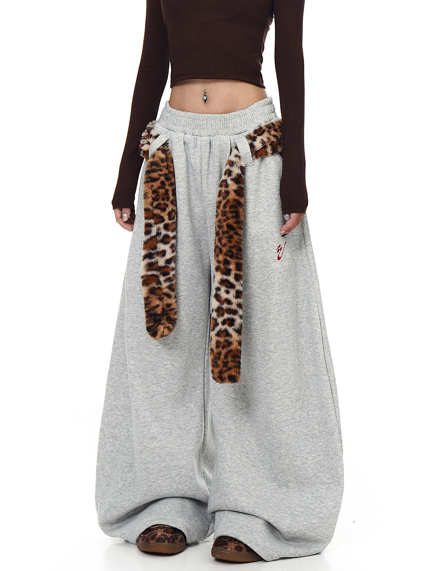 Leopard Fuzzy Belt Wide-Leg Sweatpants with Vintage Style