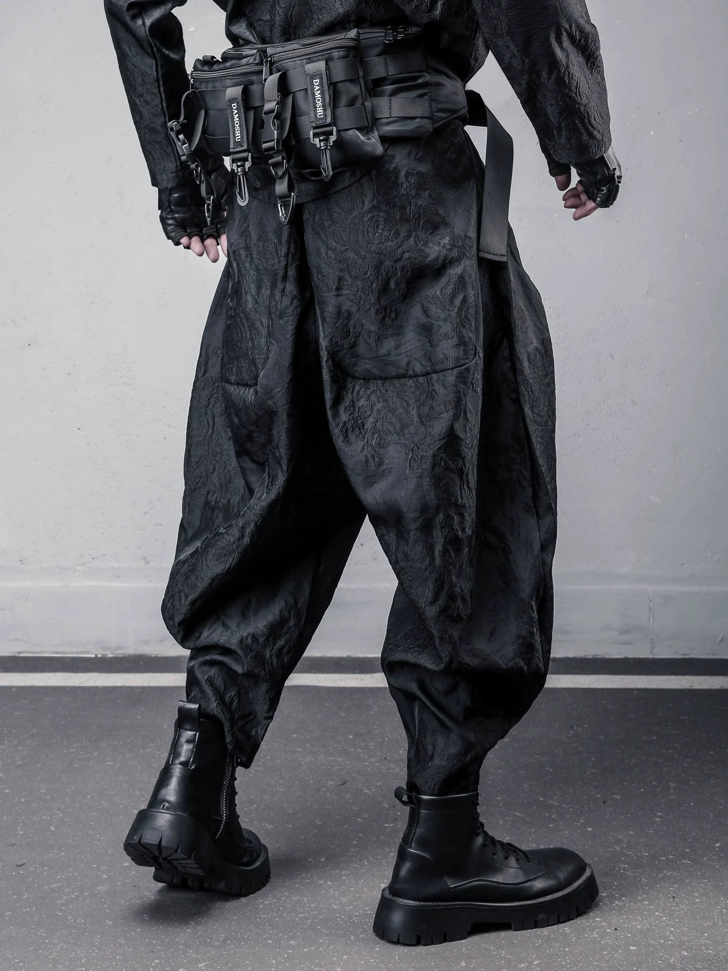 Sanhoostudio Jacquard Harem Cropped Pants