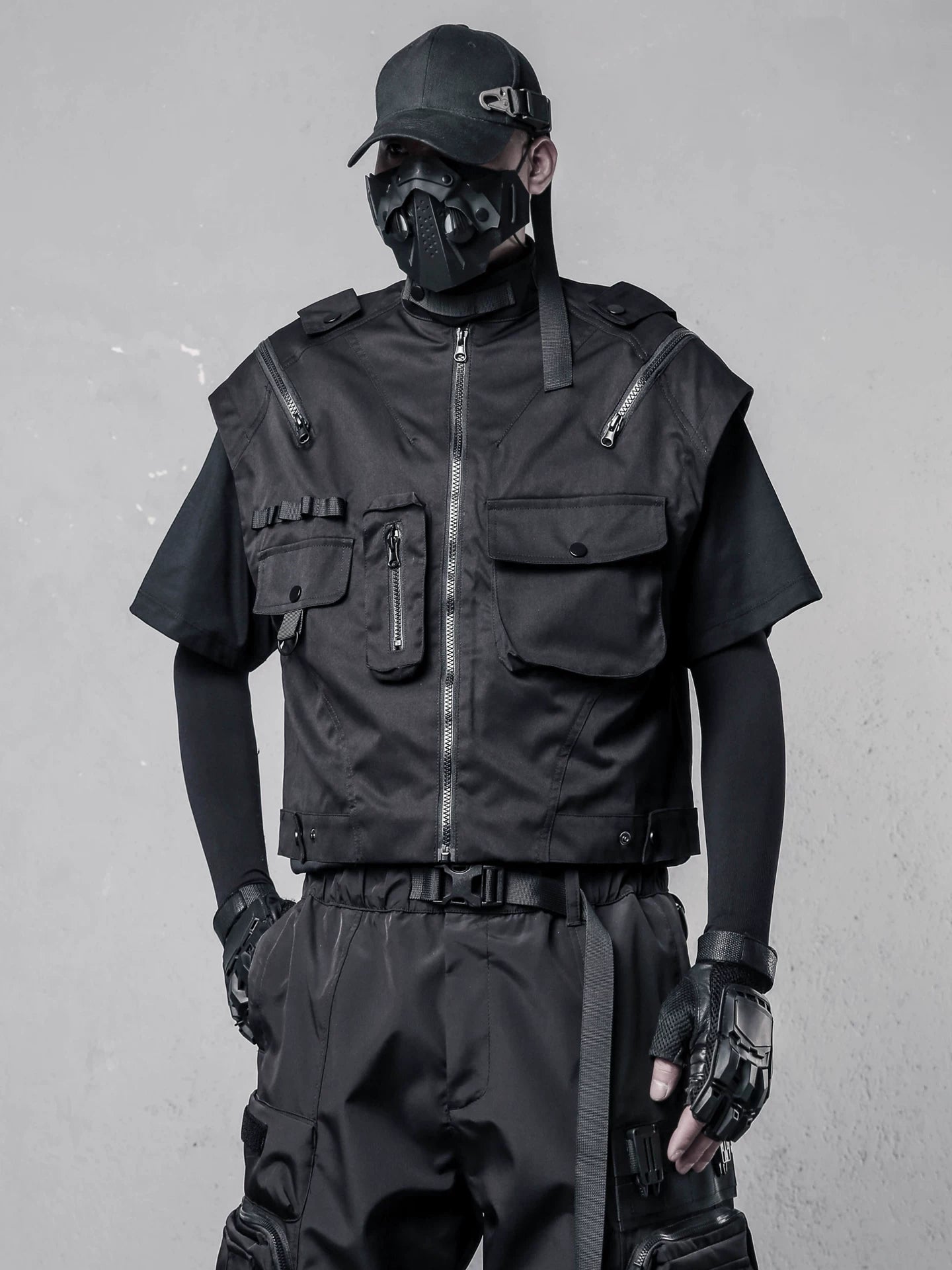 Sanhoostudio Tactical Zip-Up Utility Vest