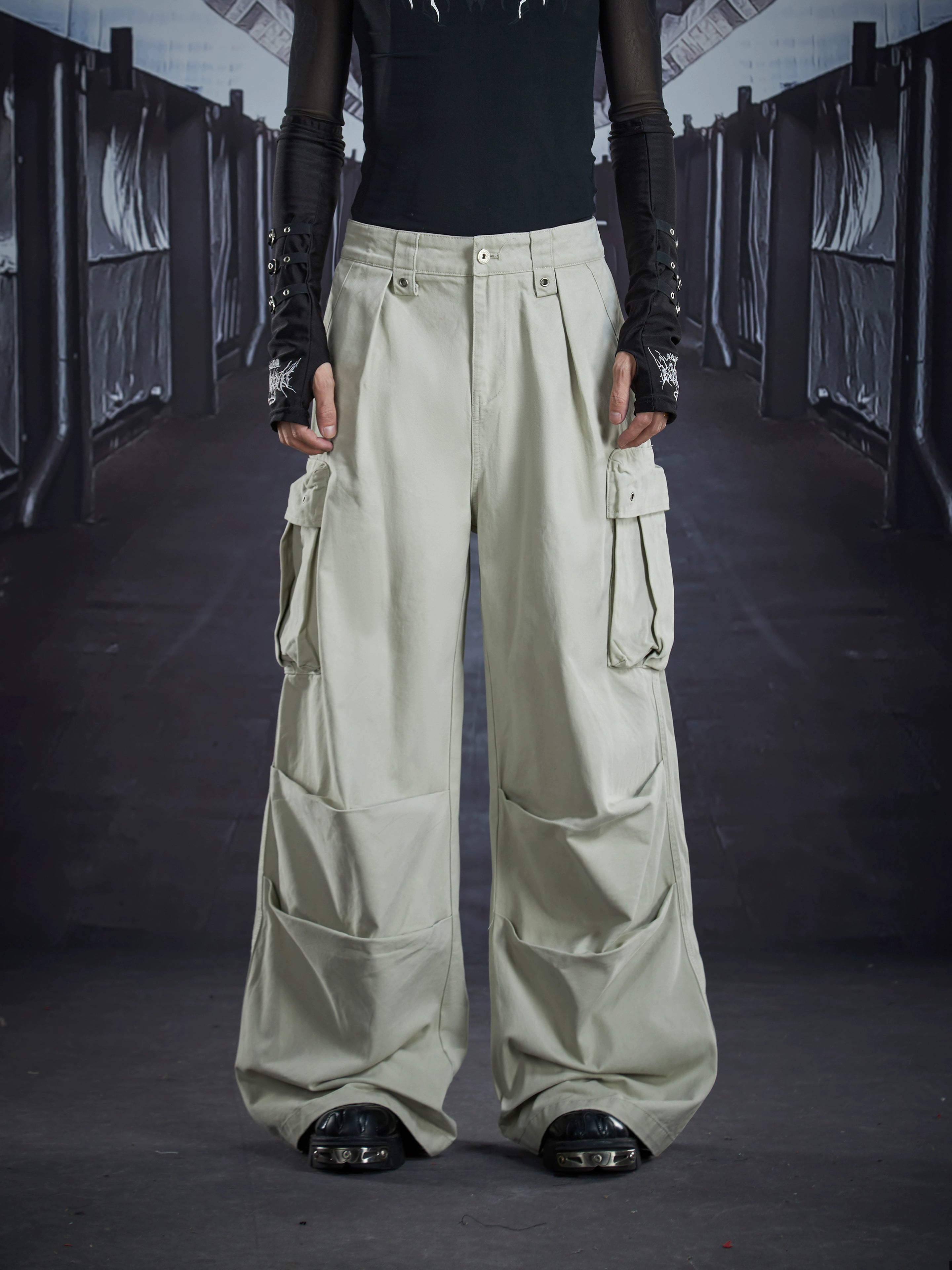 Urban Deconstructed Multi-Pocket Relaxed Cargo Trousers