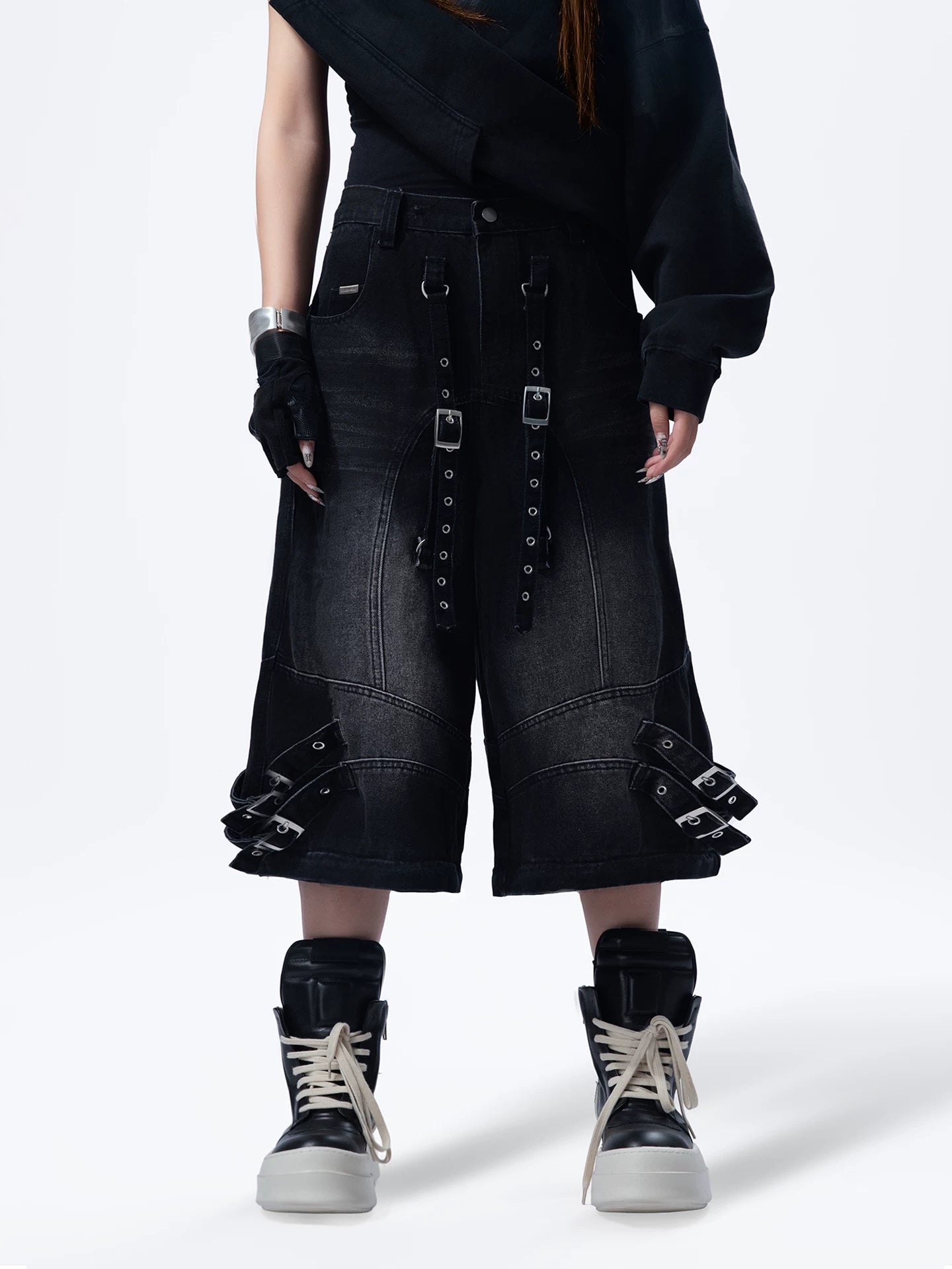 Sanhoostudio Detachable Strap Denim Pants