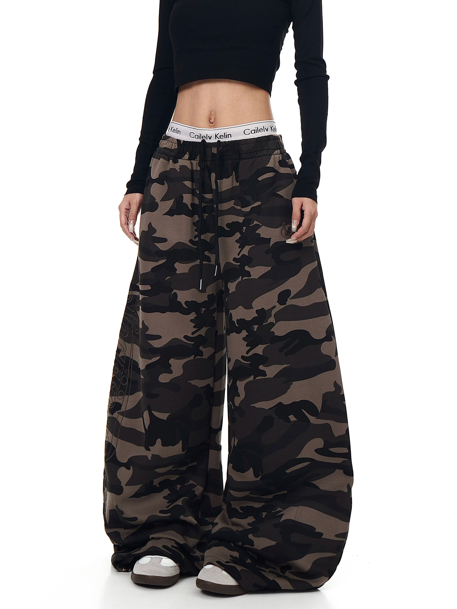 Letter Embroidered Camo Curved Sweatpants